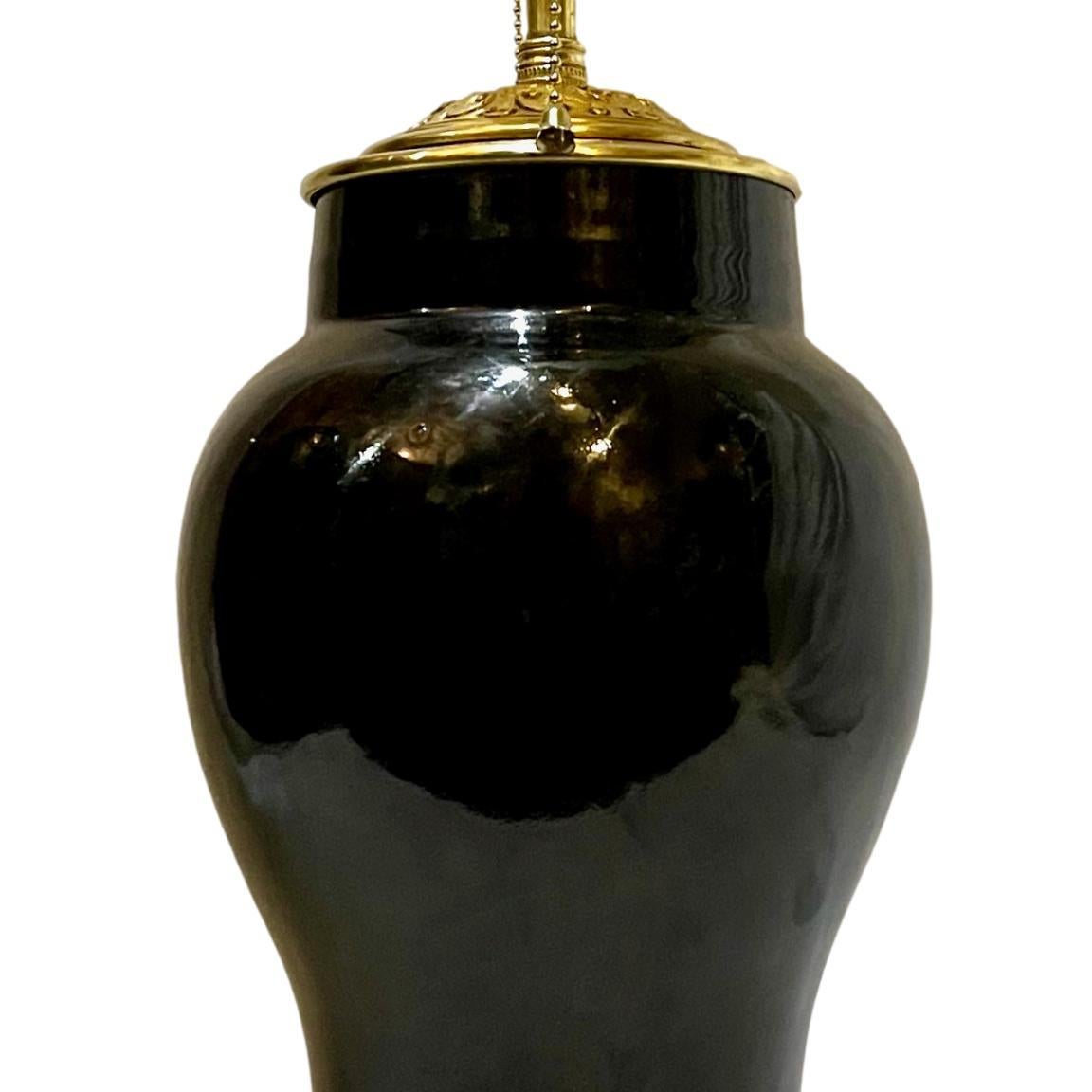 Lampe de bureau française en porcelaine noire Bon état - En vente à New York, NY
