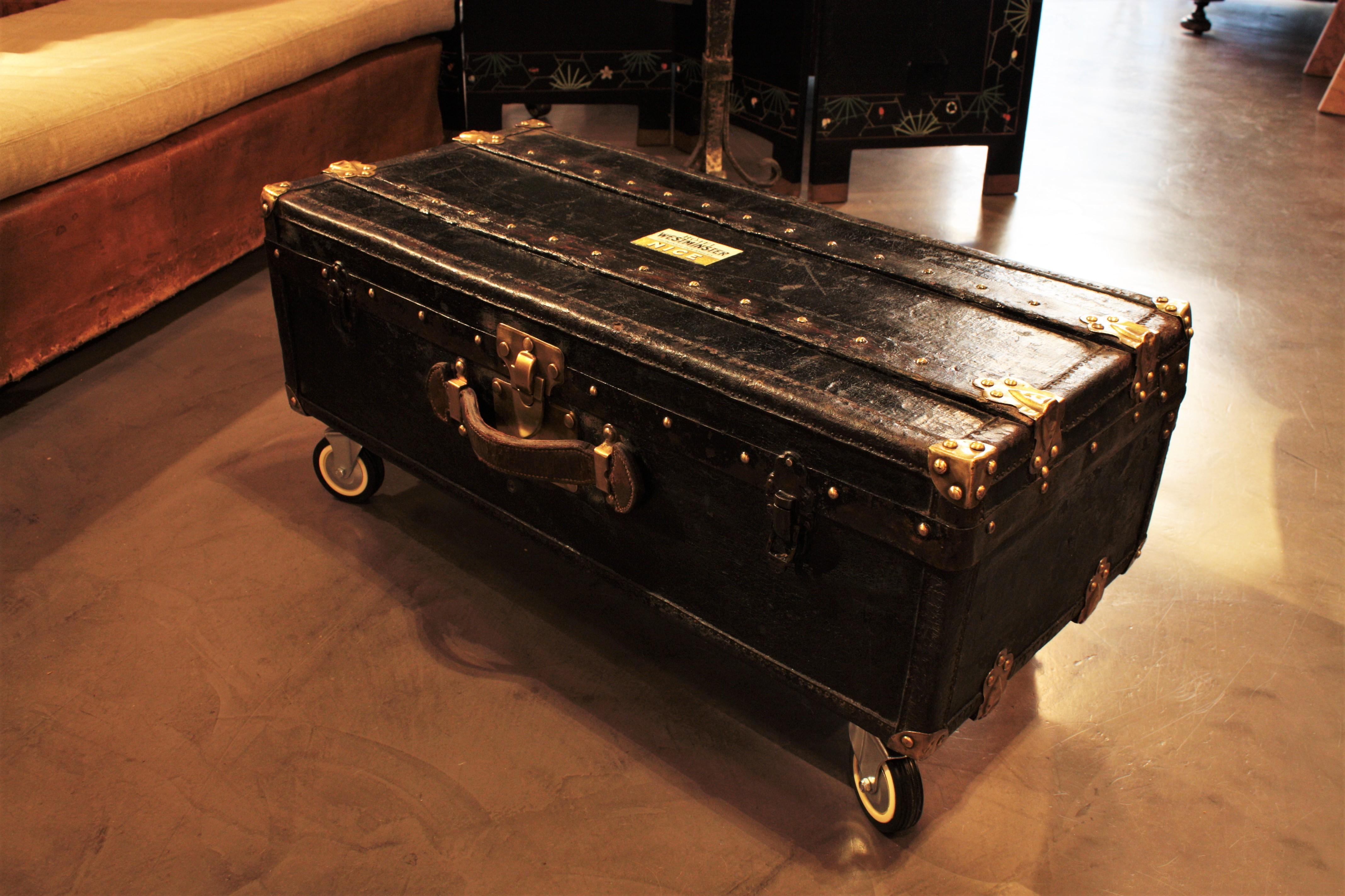  French Trunk or Coffee Table in Black Canvas, Leather and Wood For Sale 2