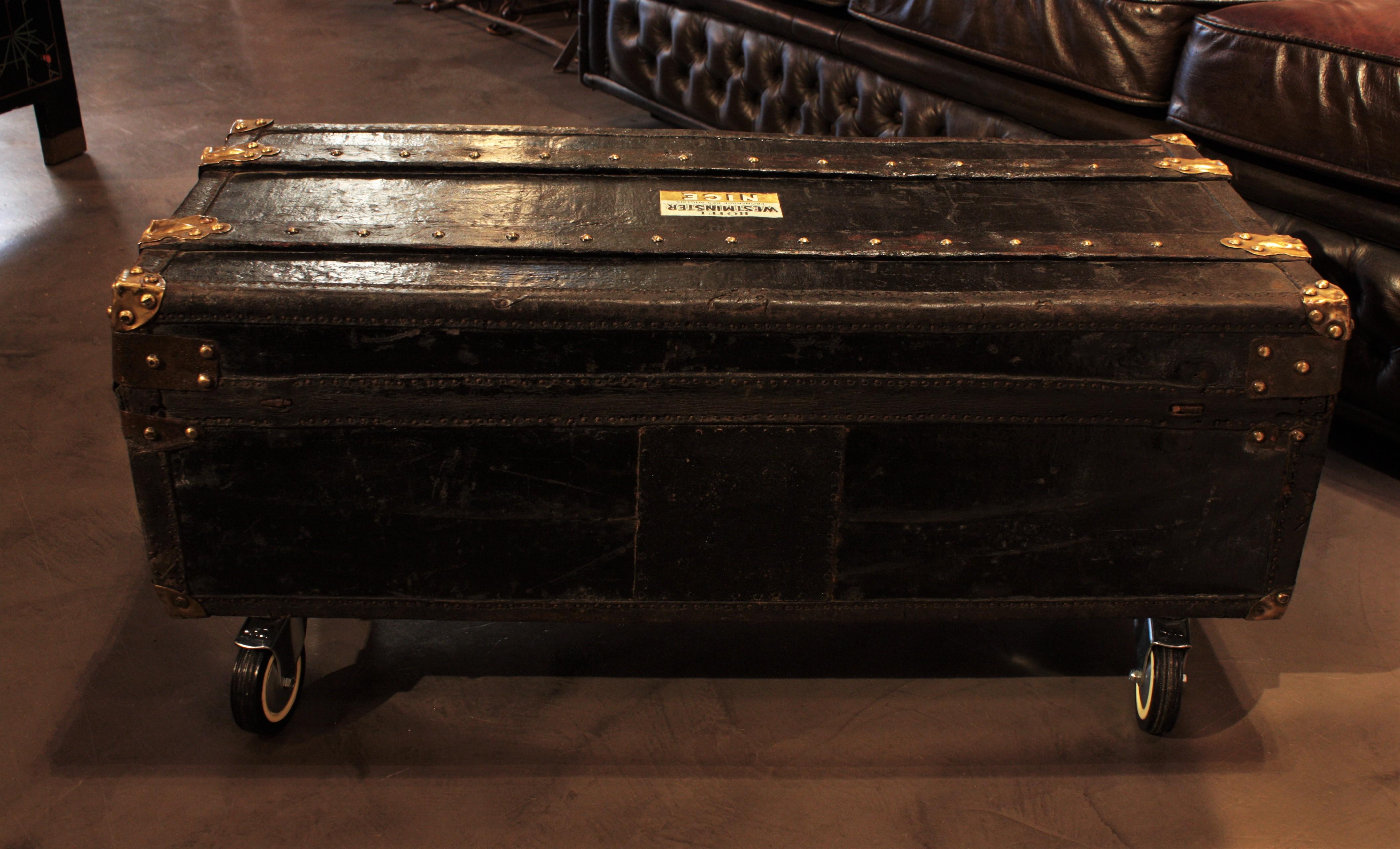  French Trunk or Coffee Table in Black Canvas, Leather and Wood For Sale 6