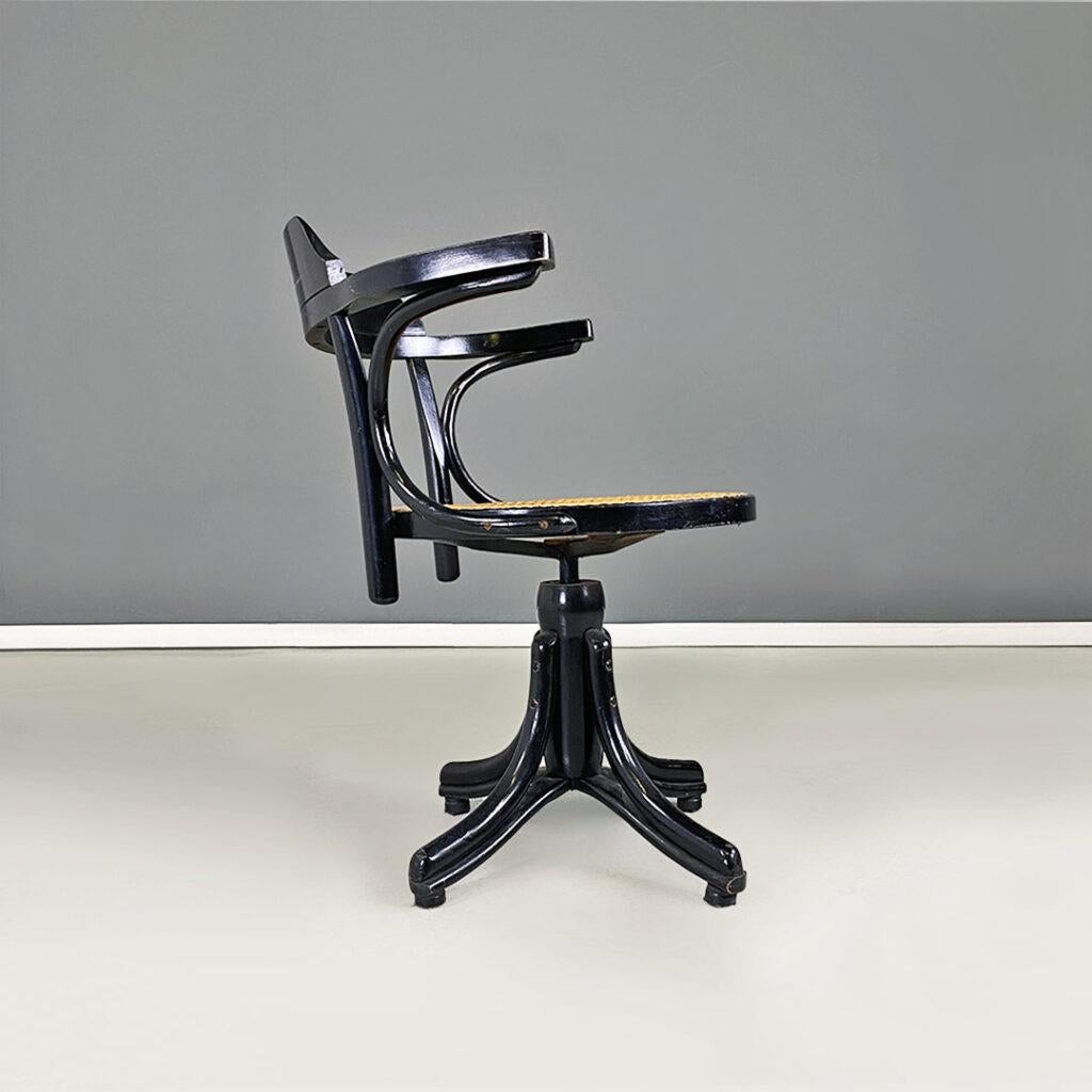 Arts and Crafts French black wood and Vienna straw swivel chair in Thonet style, 1900s For Sale