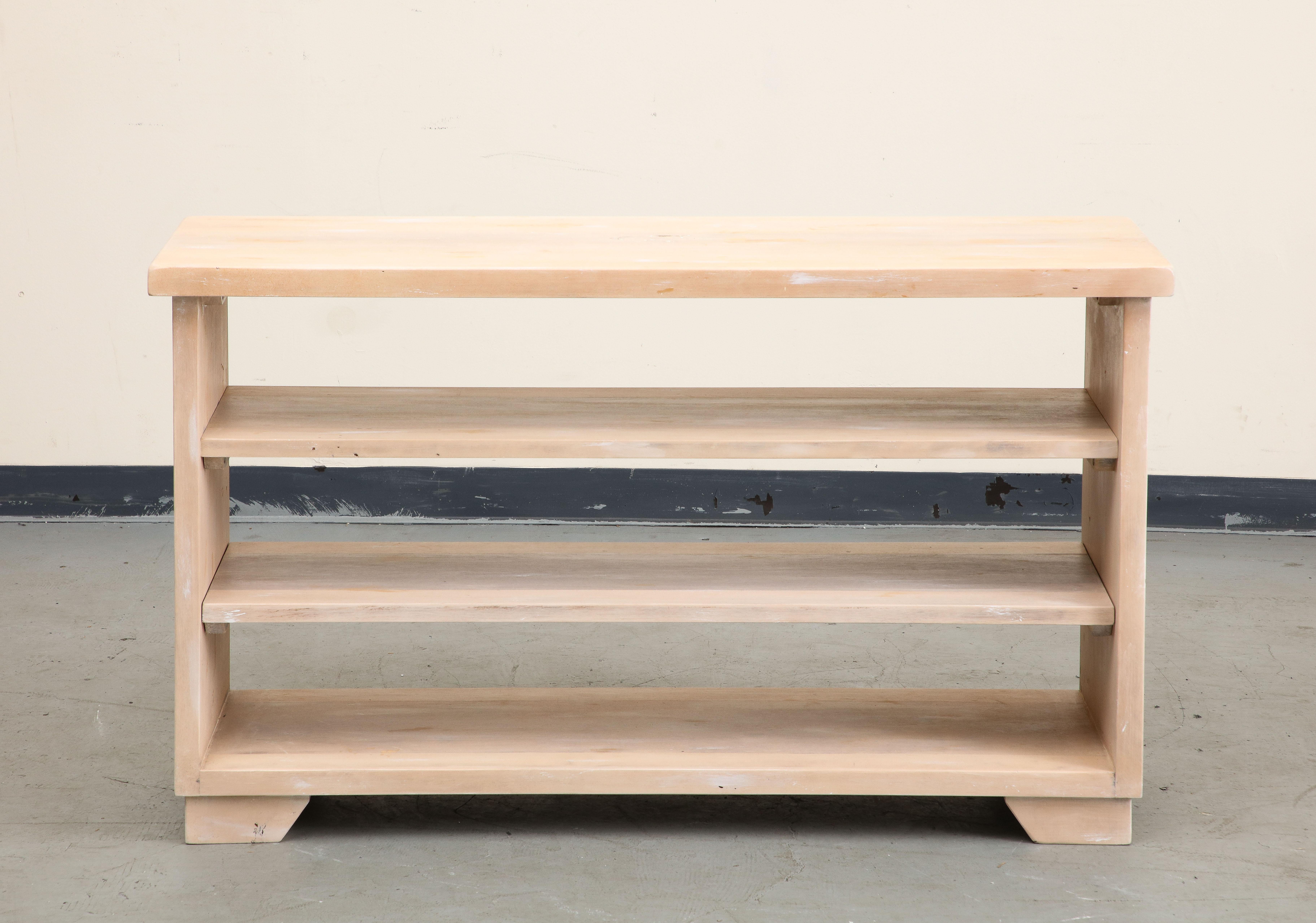 Mid-Century Modern French bleached oak bookshelf, c. 1950. Three shelves, this piece is perfect for an office, bedroom or study.