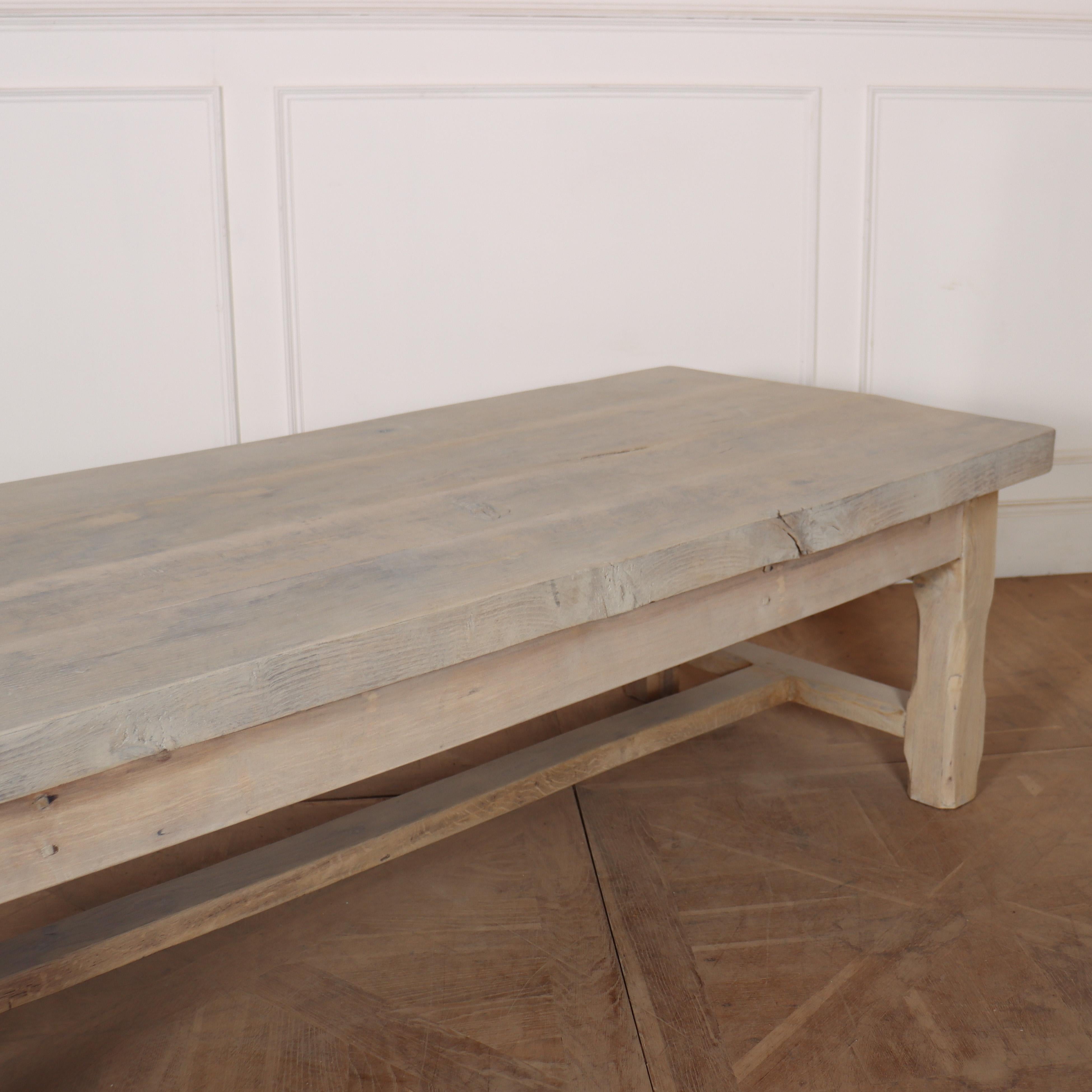 French Bleached Oak Coffee Table In Good Condition For Sale In Leamington Spa, Warwickshire