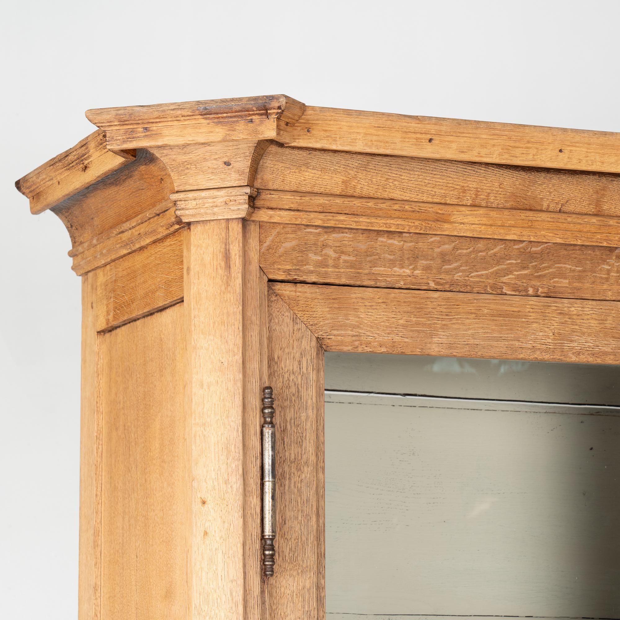 19th Century French Bleached Oak Display Cabinet Large Bookcase, circa 1890