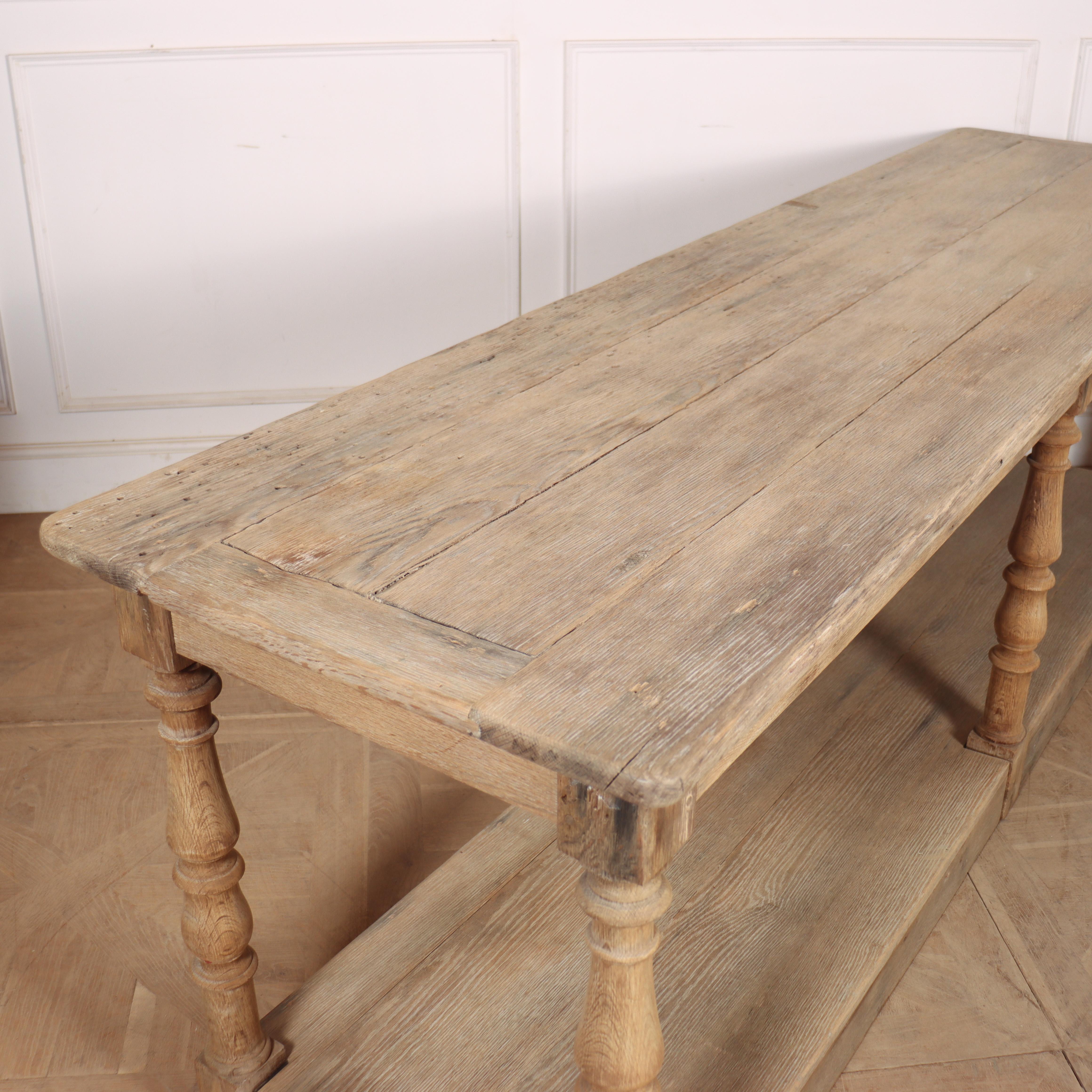 Mesa de damero francesa de roble blanqueado siglo XIX en venta