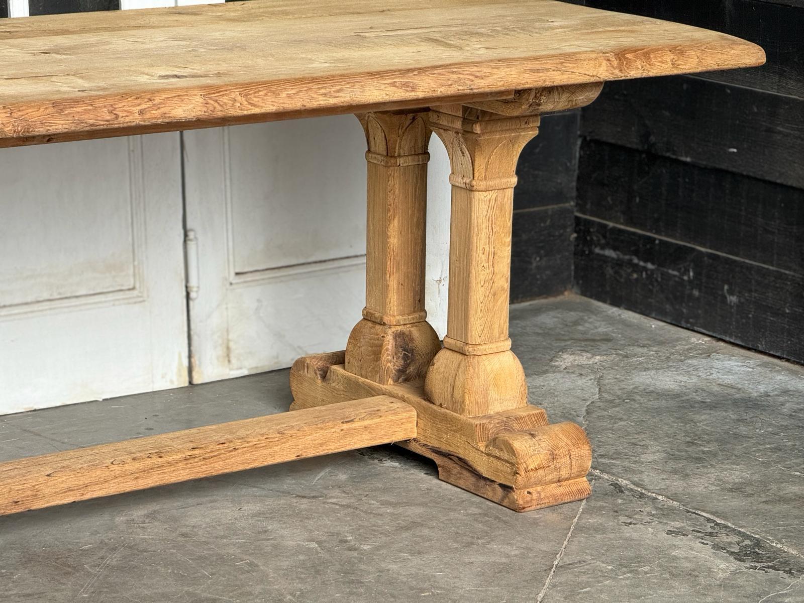 French Bleached Oak Farmhouse Dining Table  For Sale 4