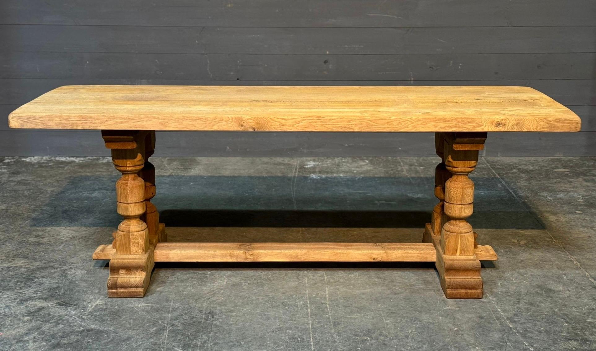 French Bleached Oak Farmhouse Dining Table  For Sale 12