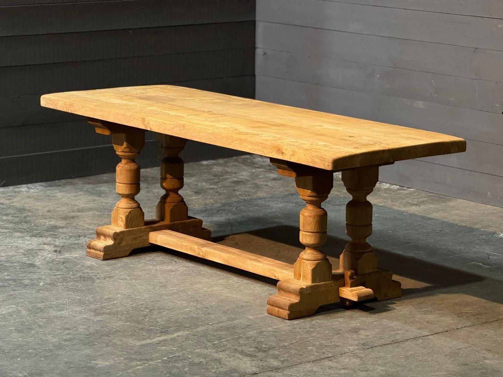 French Bleached Oak Farmhouse Dining Table  For Sale 2