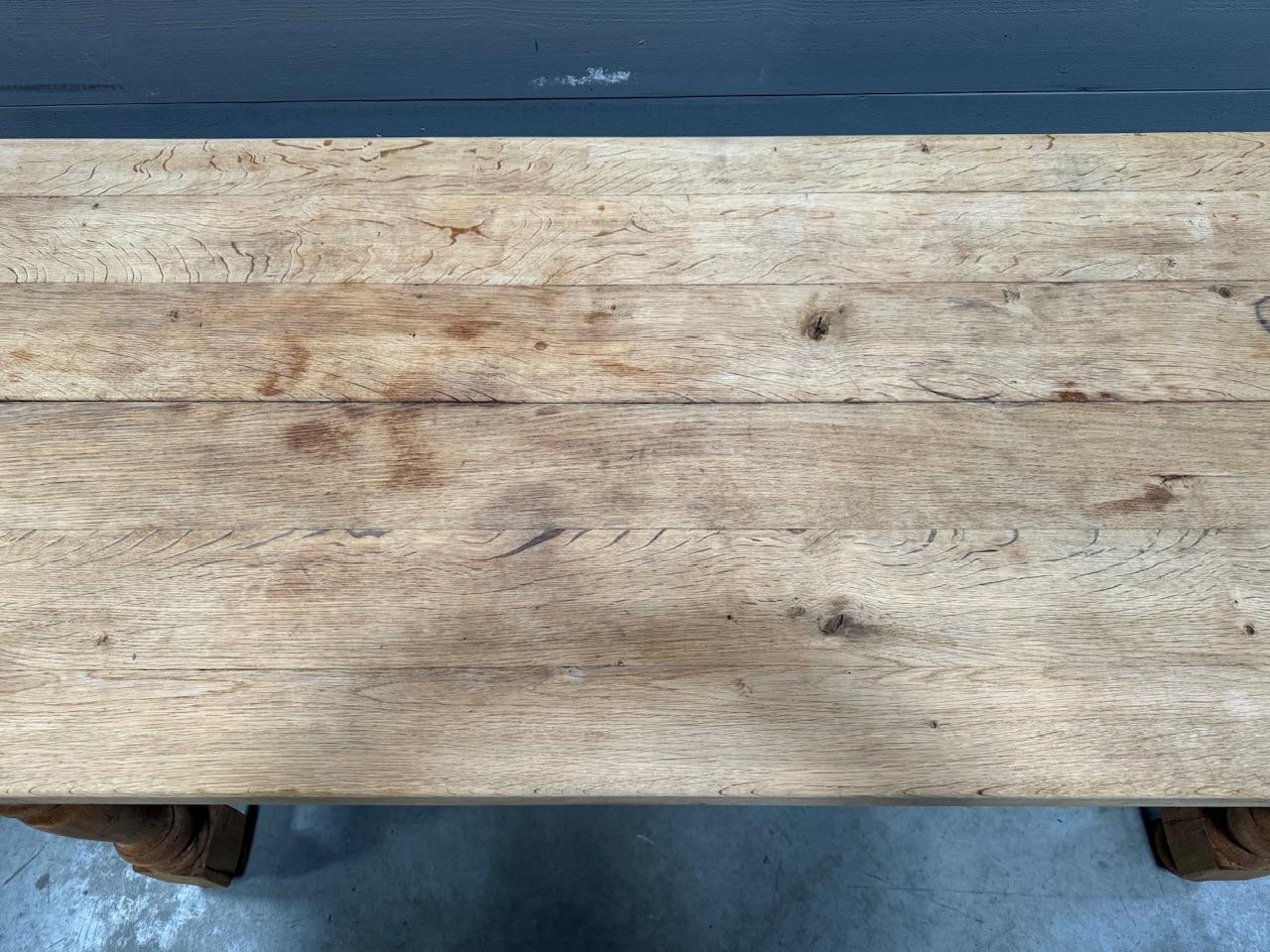 French Bleached Oak Farmhouse Dining Table  For Sale 4