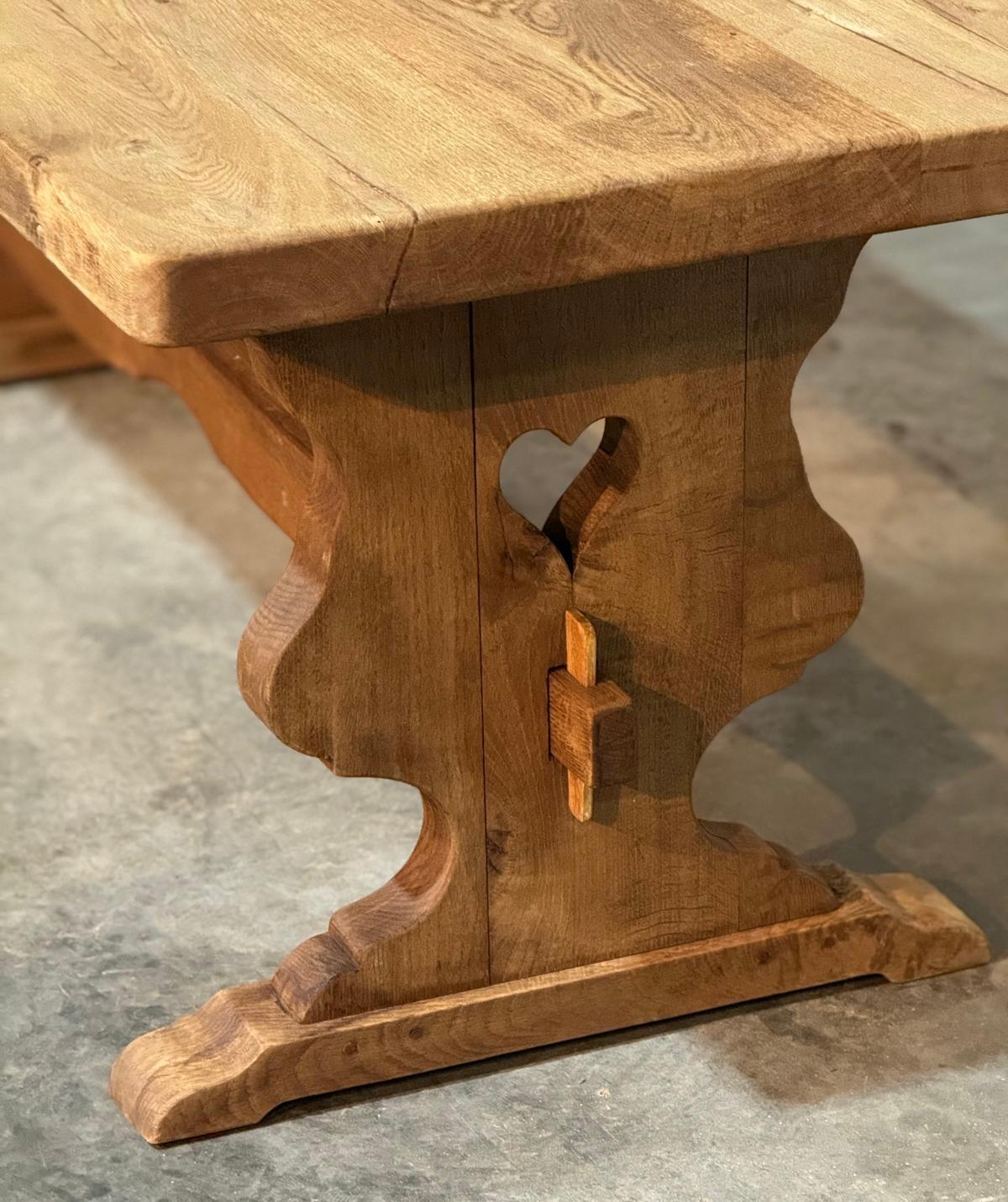 French Bleached Oak Farmhouse Dining Table (hearts) For Sale 10