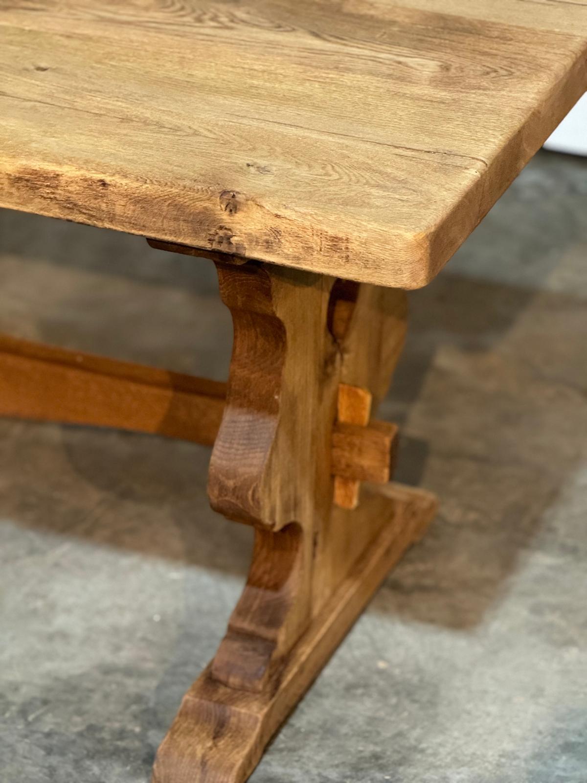 French Bleached Oak Farmhouse Dining Table (hearts) For Sale 5