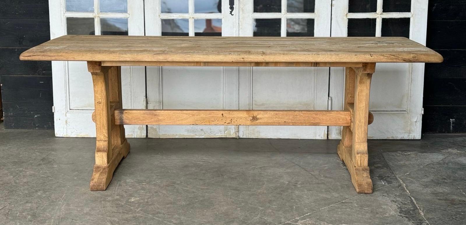 French Bleached Oak Farmhouse Trestle Dining Table  For Sale 10
