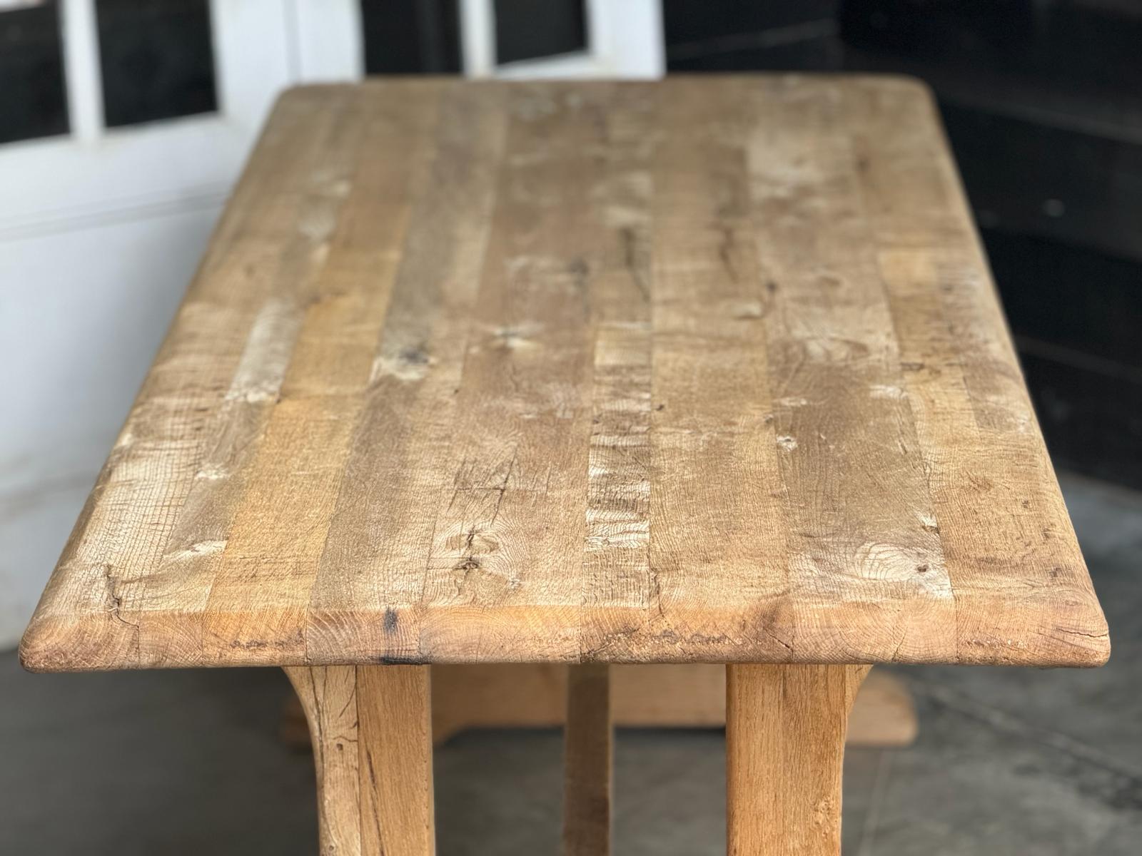 French Bleached Oak Farmhouse Trestle Dining Table  In Good Condition For Sale In Seaford, GB