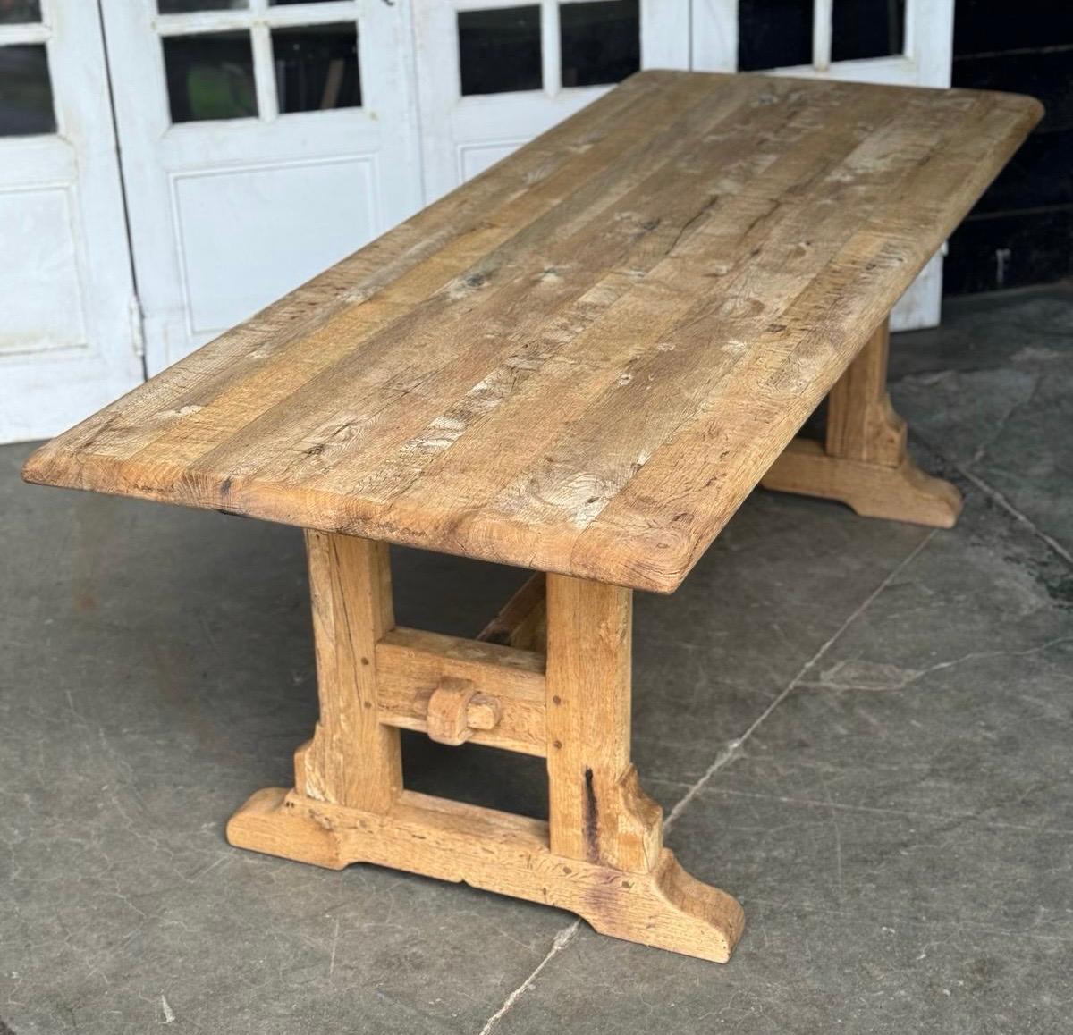 French Bleached Oak Farmhouse Trestle Dining Table  For Sale 2