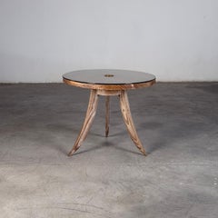 Tavolino francese in Oak sbiancato con piano in vetro e dettagli in ottone, anni '40