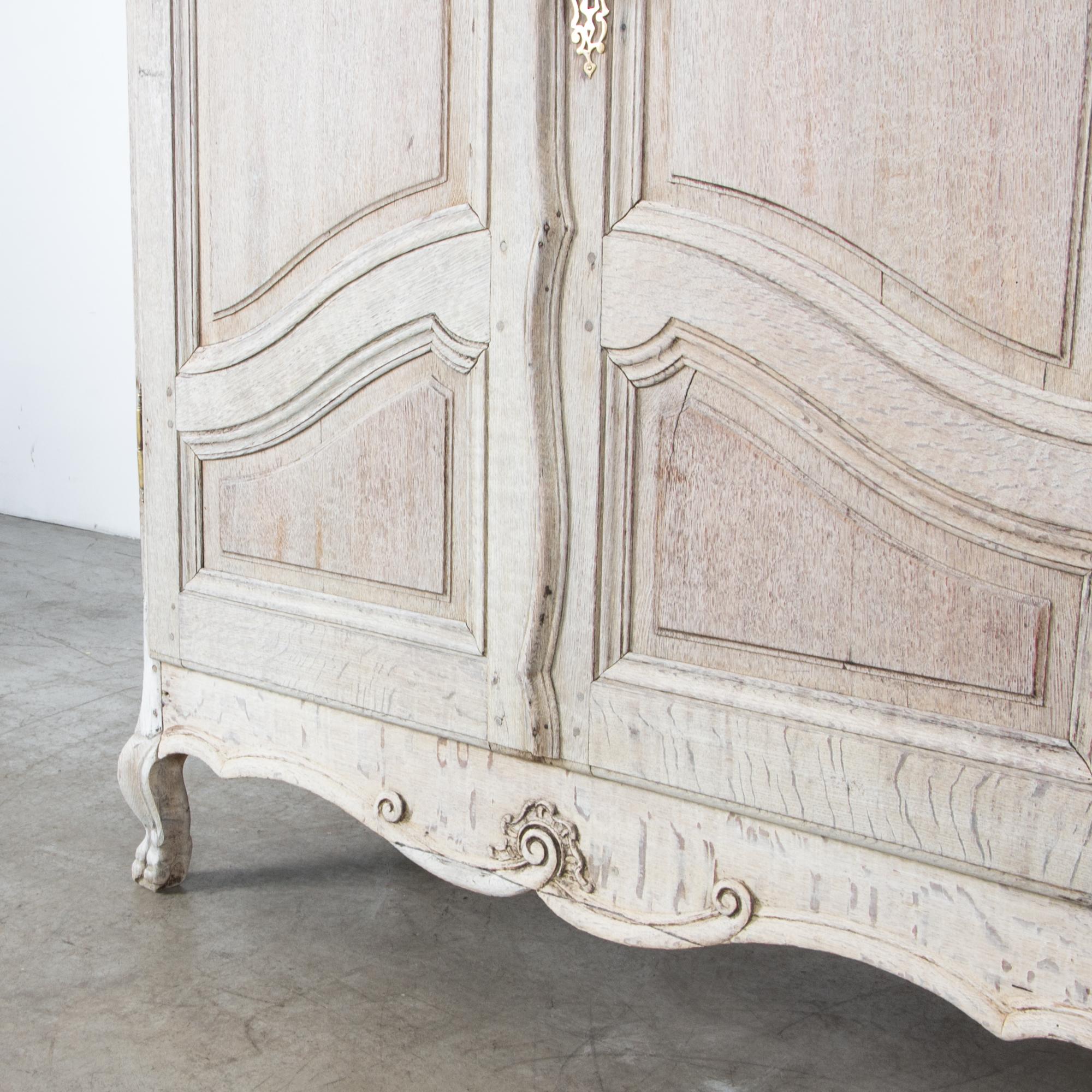 French Bleached Oak Standing Cabinet 4