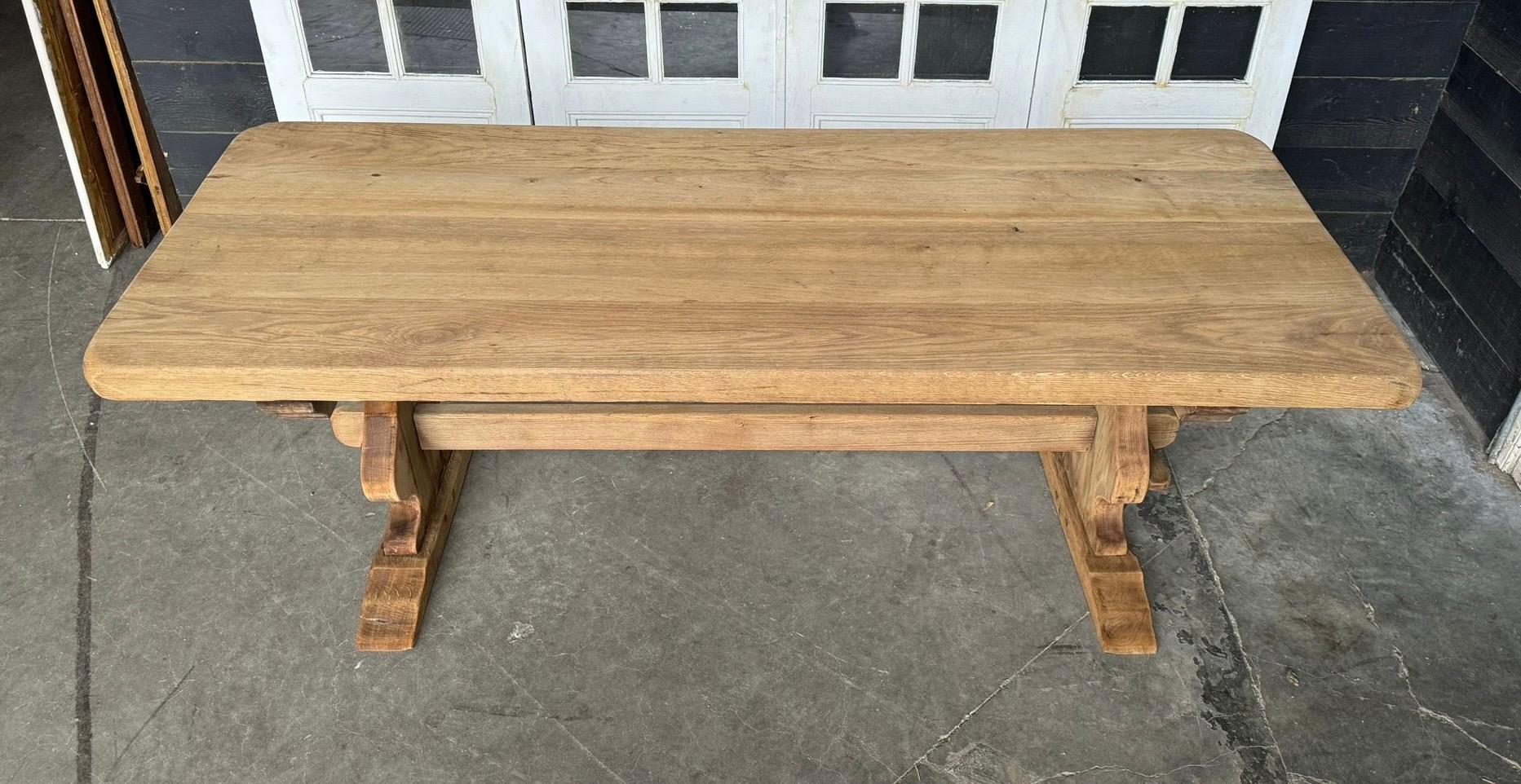 French Bleached Oak Trestle Farmhouse Dining Table  In Good Condition For Sale In Seaford, GB