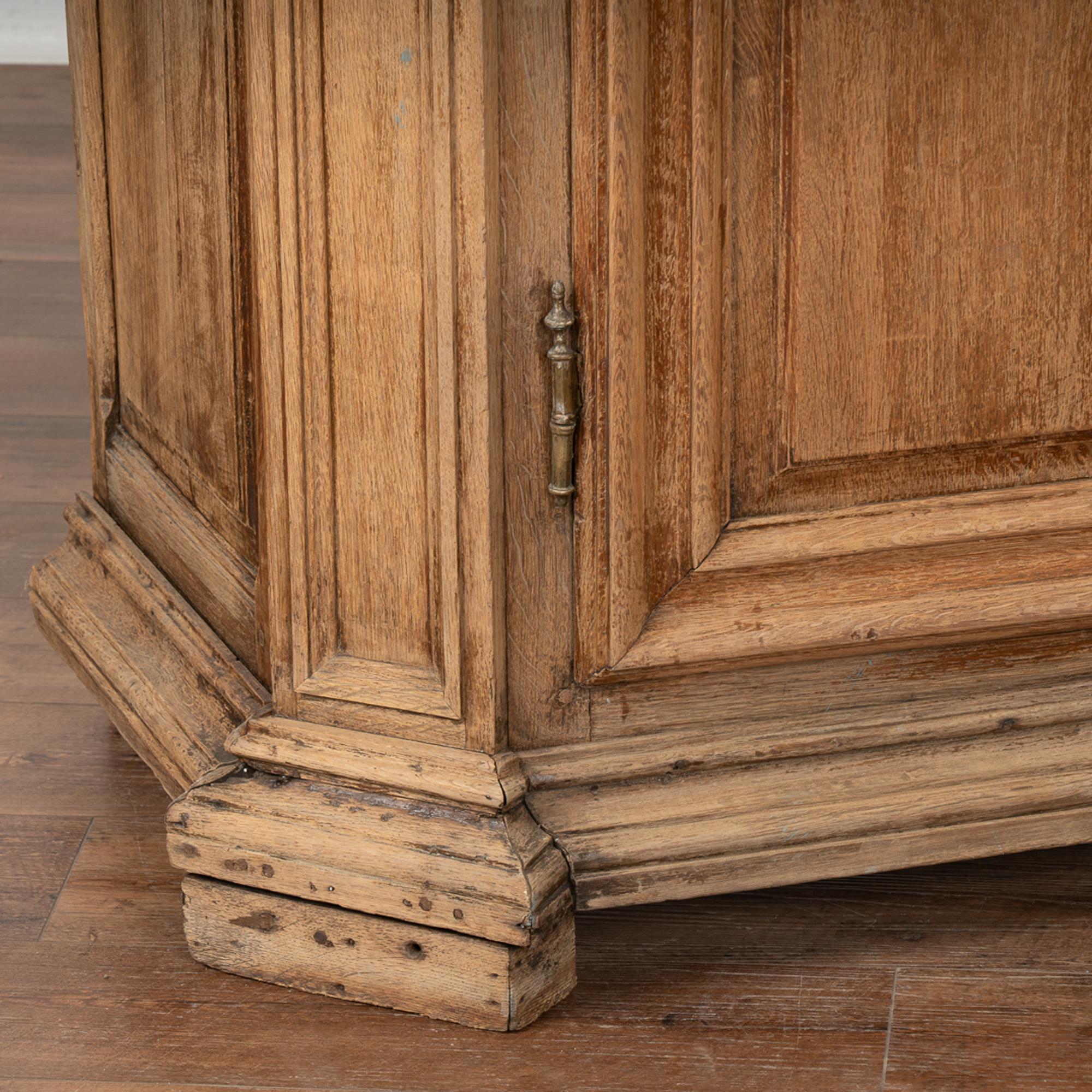 French Bleached Oak Vitrine Cabinet, circa 1770-1800 4