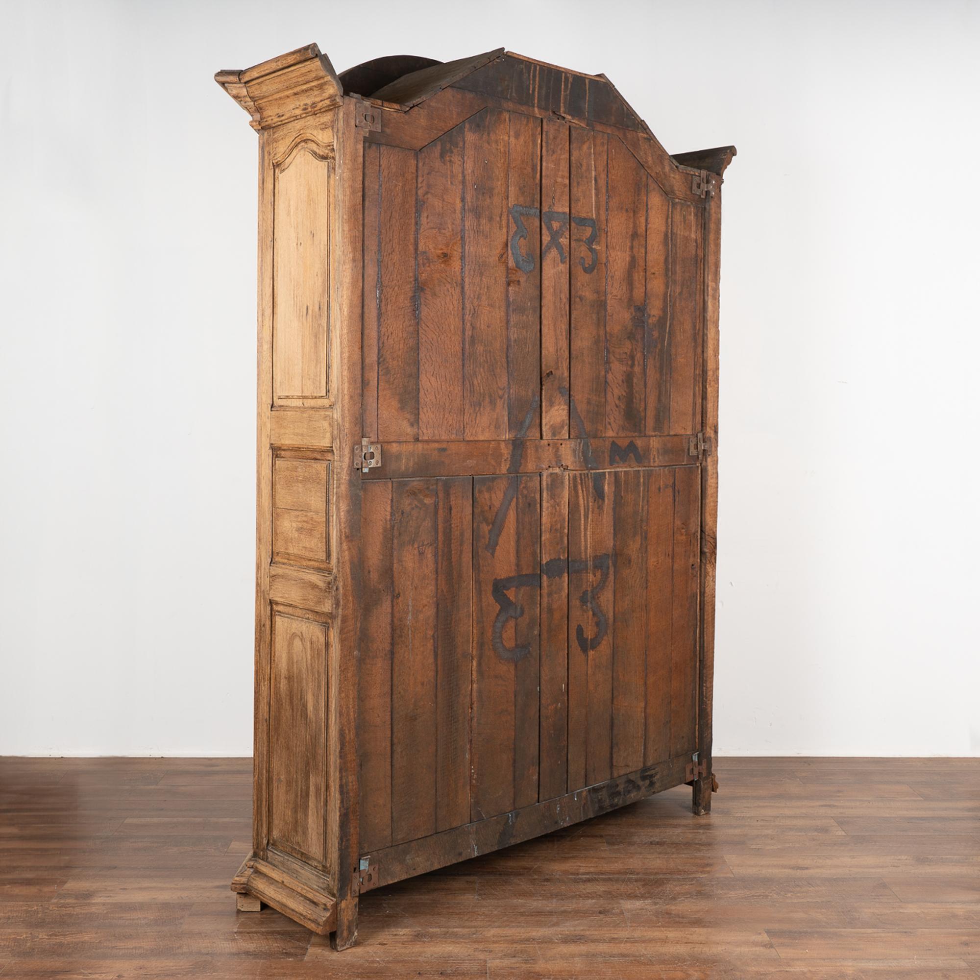 French Bleached Oak Vitrine Cabinet, circa 1770-1800 8