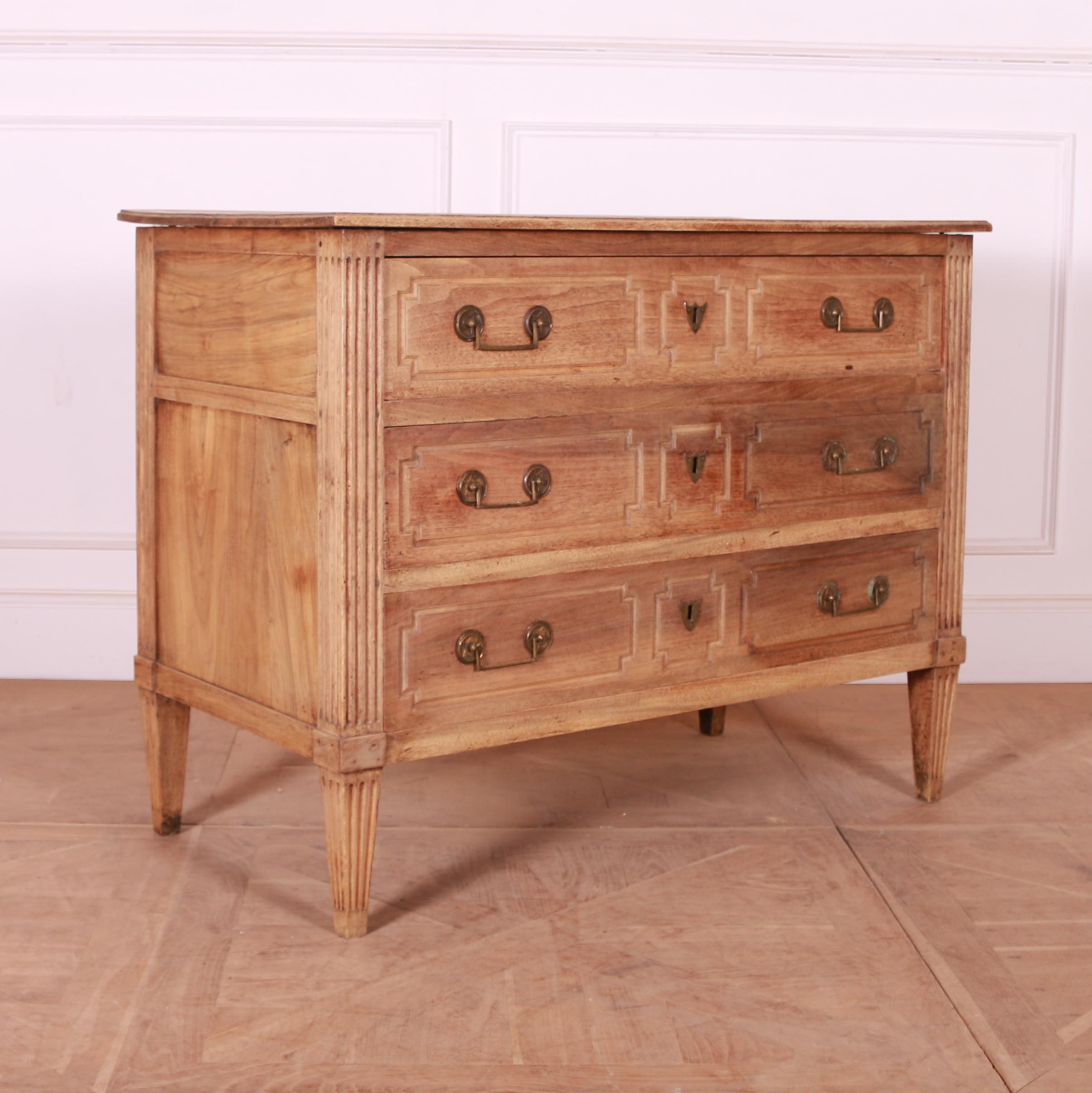 19th C French bleached walnut 3 drawer commode in a Neo-classical style. 1840.

Reference: 7706

Dimensions
45 inches (114 cms) Wide
22.5 inches (57 cms) Deep
34.5 inches (88 cms) High.