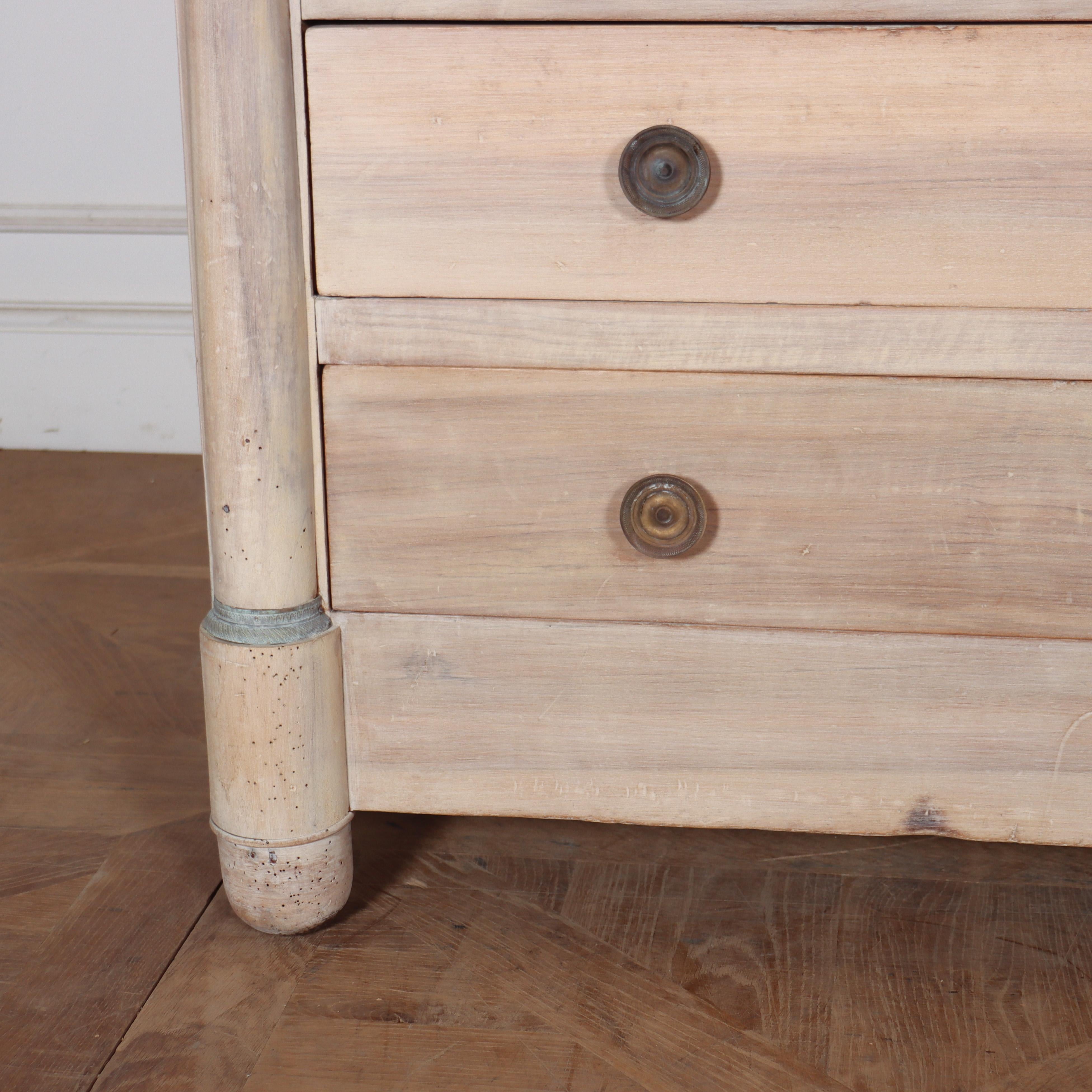 French Bleached Walnut Commode In Good Condition For Sale In Leamington Spa, Warwickshire