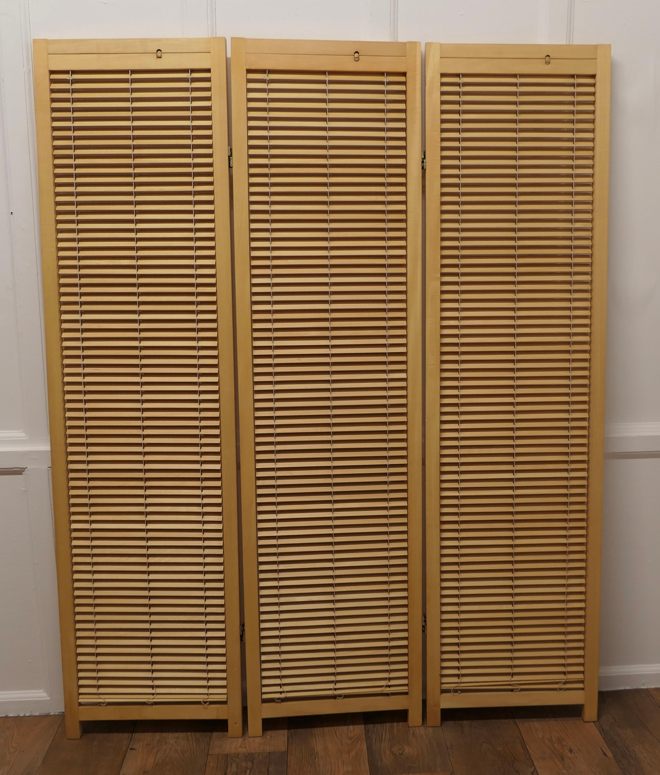 French Blonde Beech Louvered Screen Room Divider the Screen Has 3 Folds For Sale 4