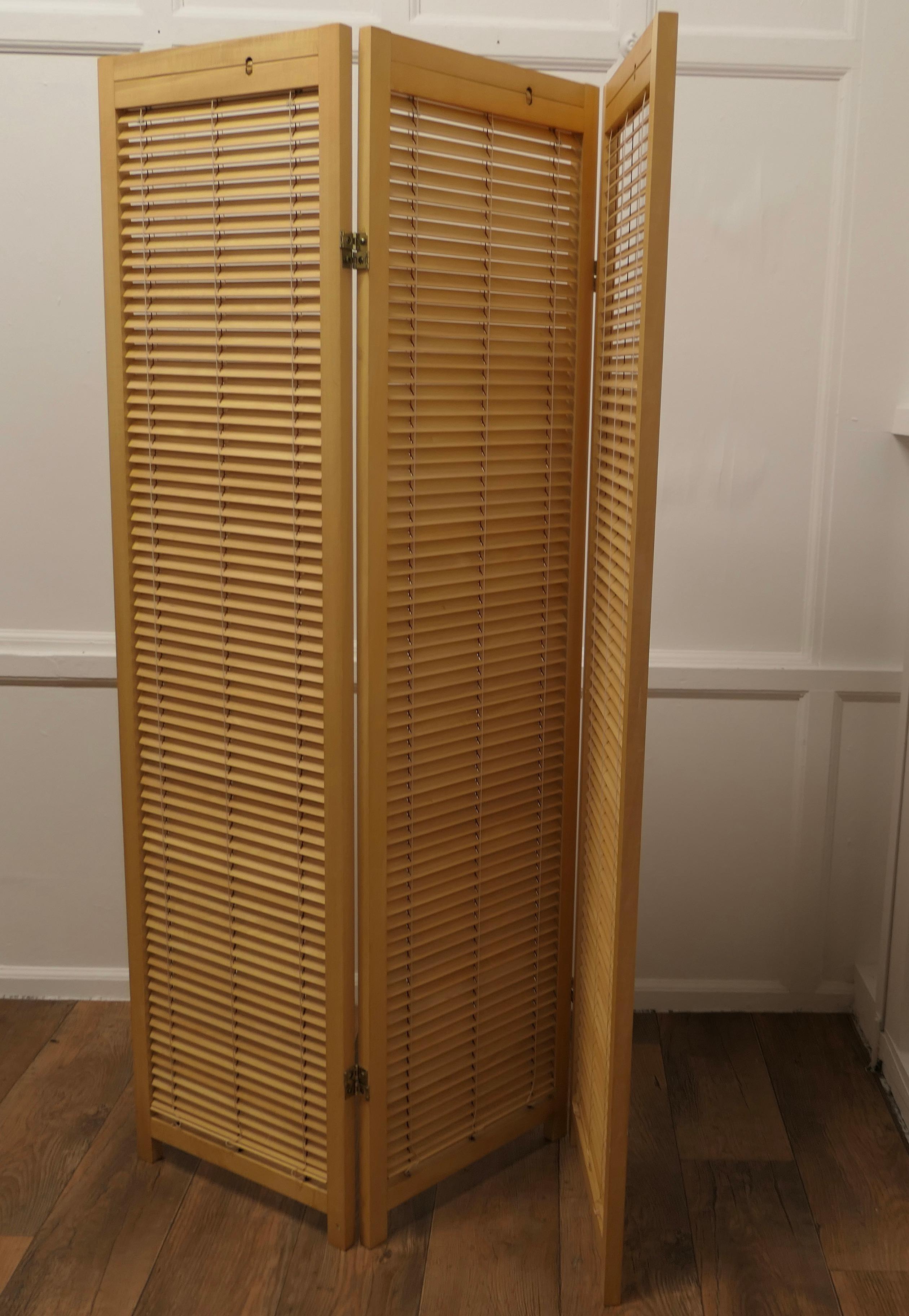 French Blonde Beech Louvered Screen Room Divider the Screen Has 3 Folds For Sale 2