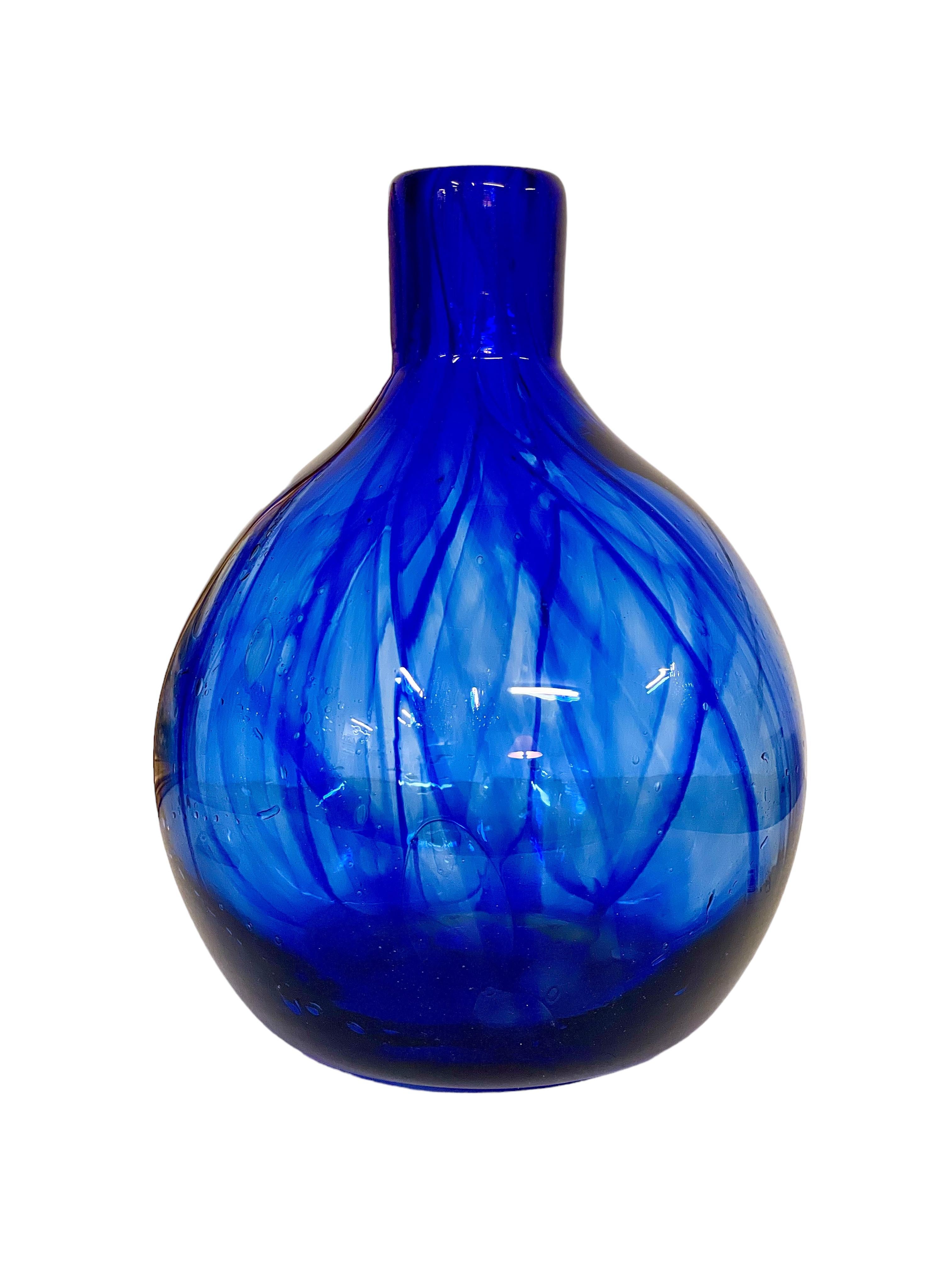 Blue Blown Glass Vase by Jean Claude Novaro For Sale 4