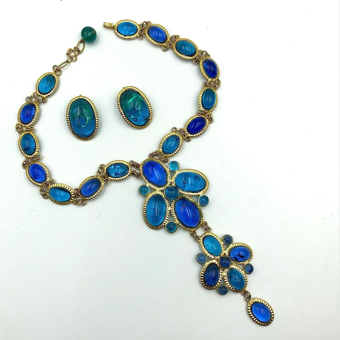 French Blue and Aqua  Gripoix Glass Necklace and Earrings In Good Condition For Sale In Warminster, GB