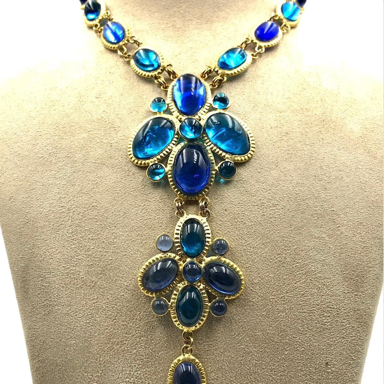 French Blue and Aqua  Gripoix Glass Necklace and Earrings For Sale 3