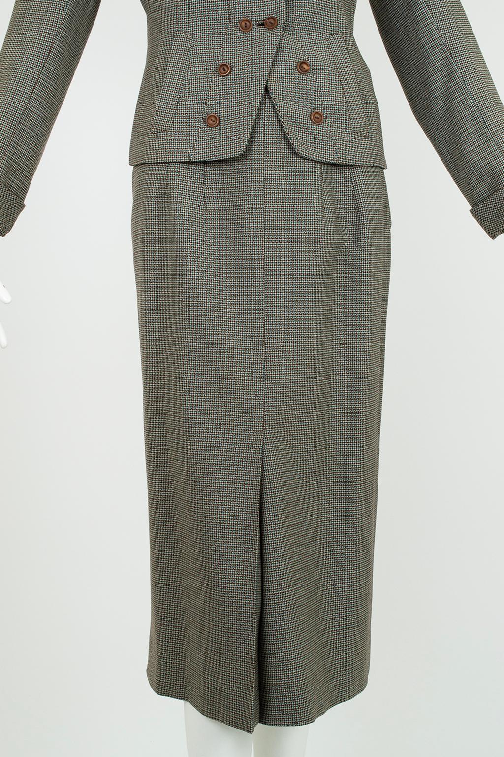 French Blue and Brown Houndstooth Cutaway Suit with Novelty Buttons – S-M, 1940s For Sale 7