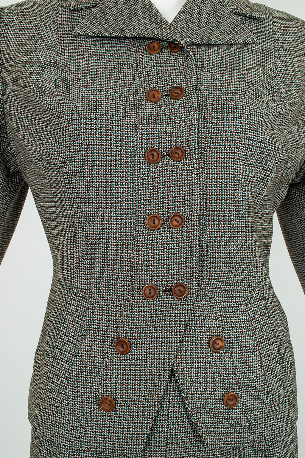 Women's French Blue and Brown Houndstooth Cutaway Suit with Novelty Buttons – S-M, 1940s For Sale