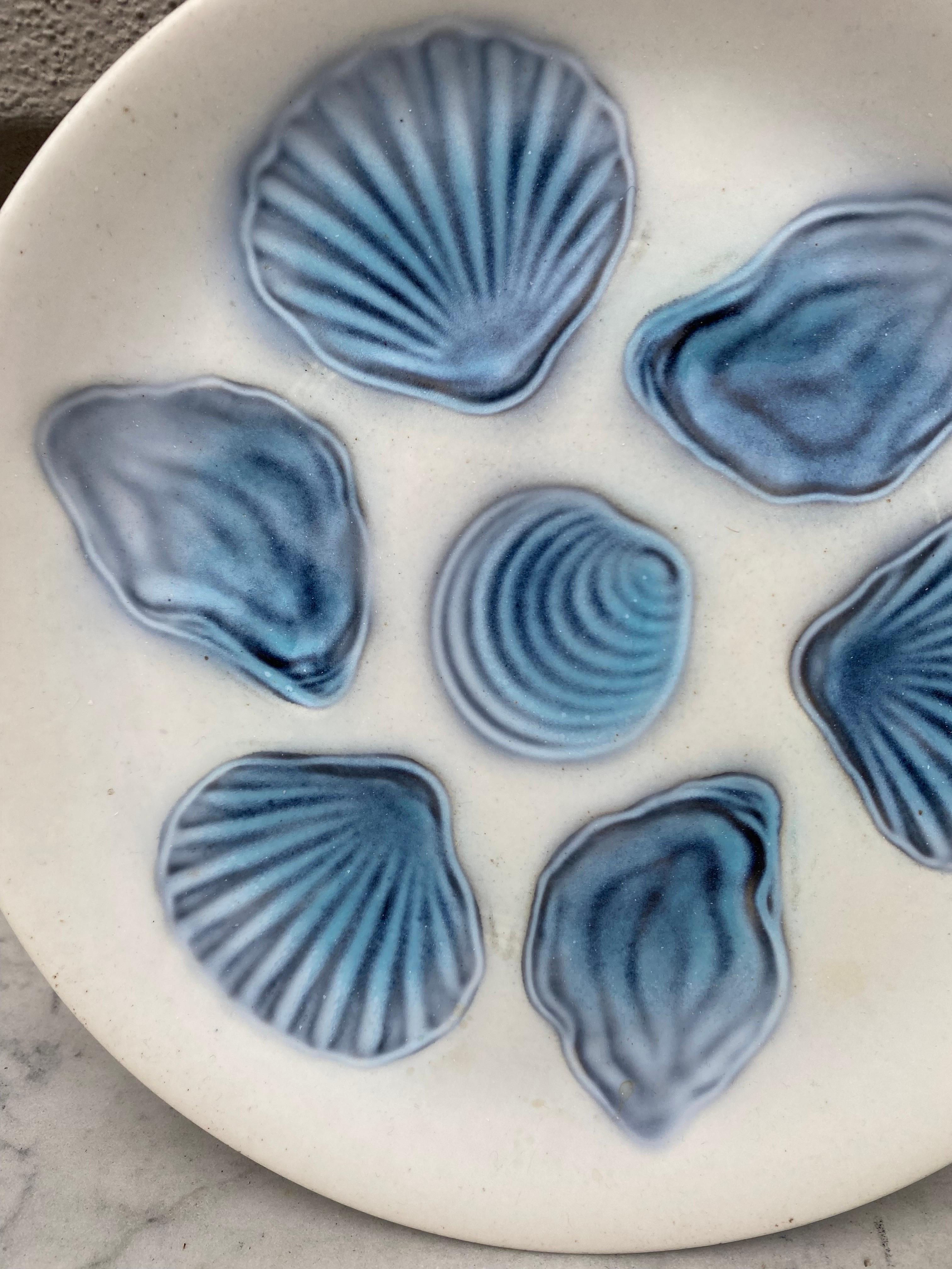 French Blue and White Majolica Oyster, circa 1950 In Good Condition In Austin, TX