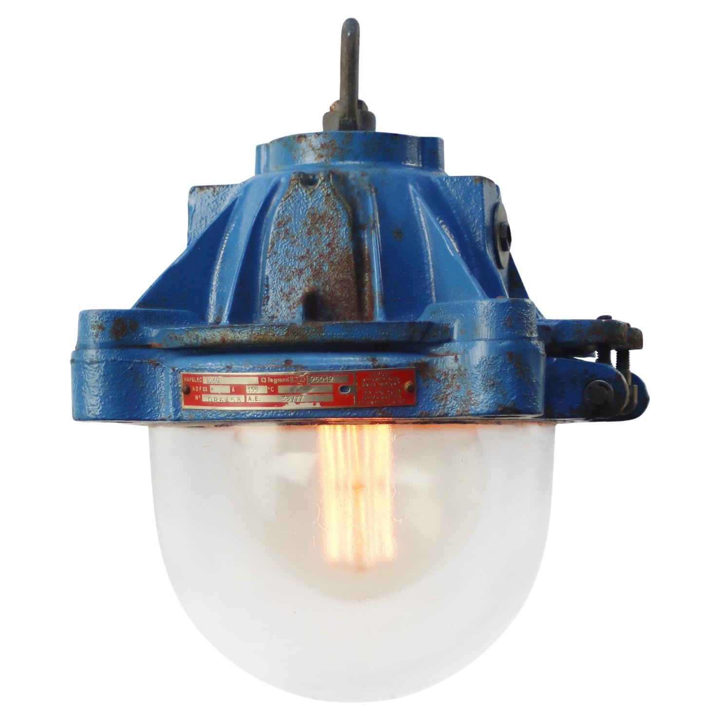 Lampes suspendues industrielles vintage en fonte bleue française par Mapelec Amiens en vente