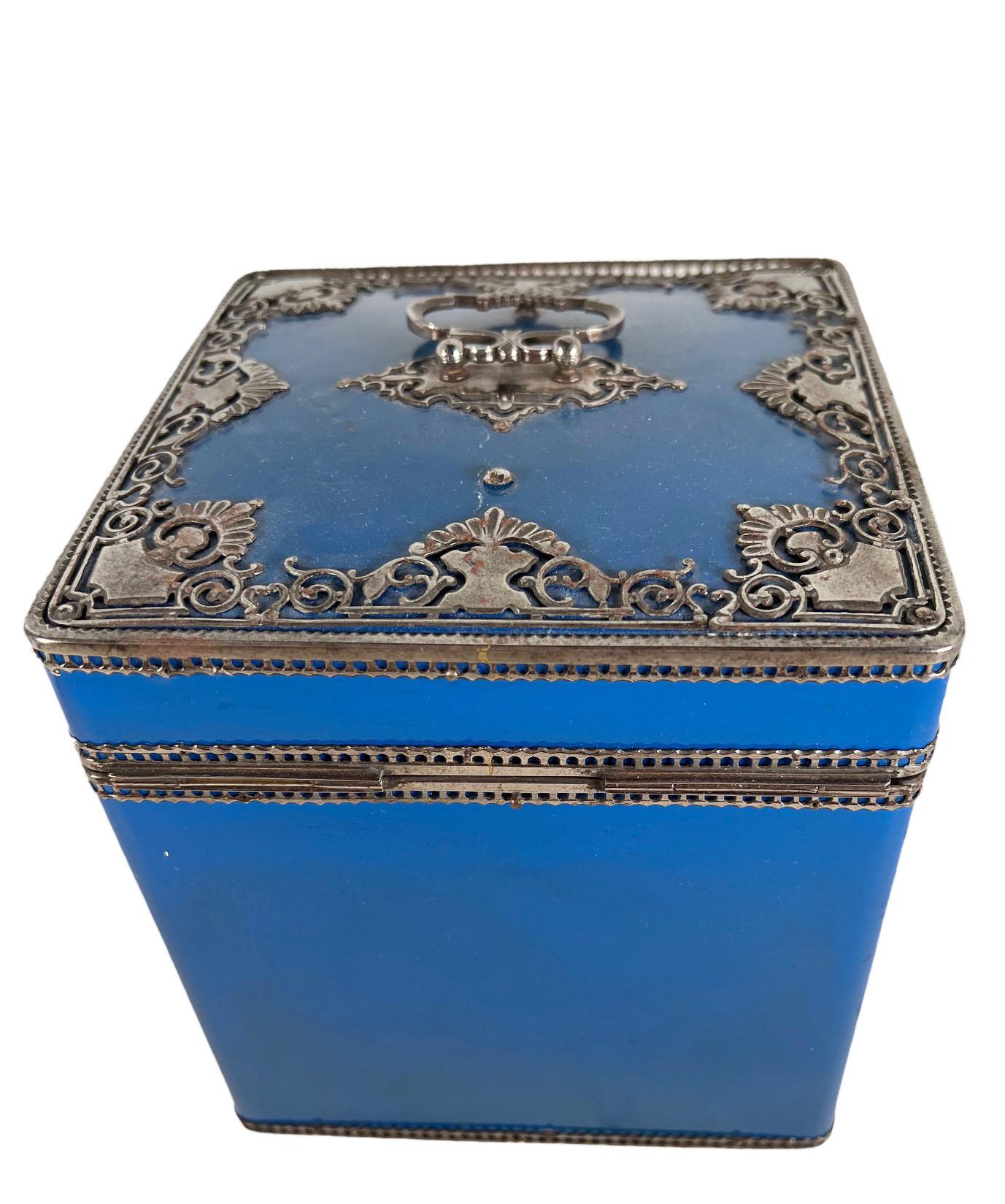 French Blue Enamel Napkin Box  For Sale 3
