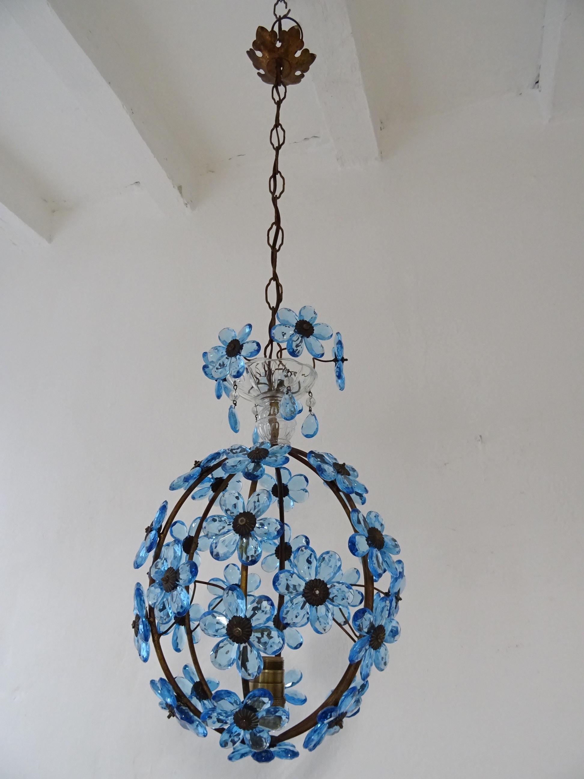 Early 20th Century French Blue Flower Ball Crystal Prisms Maison Baguès Style Chandelier, 1920s