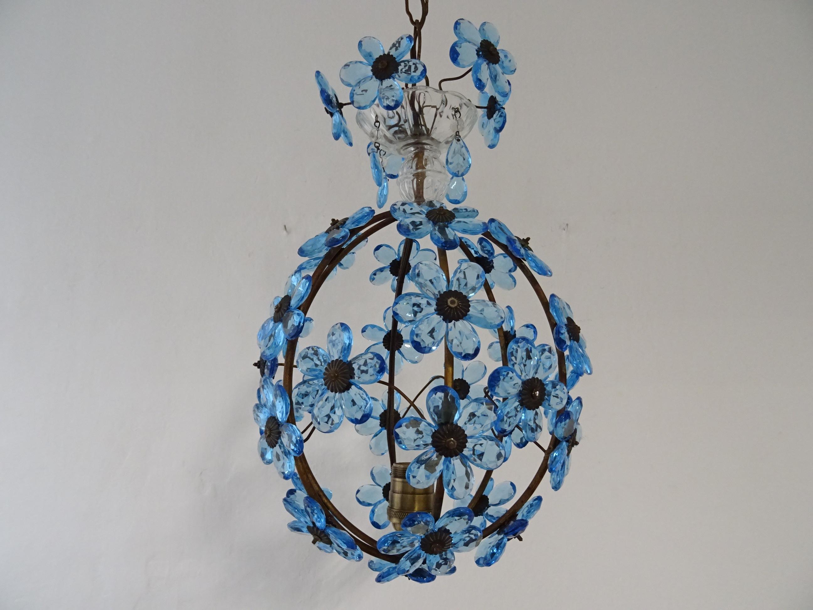 French Blue Flower Ball Crystal Prisms Maison Baguès Style Chandelier, 1920s 5