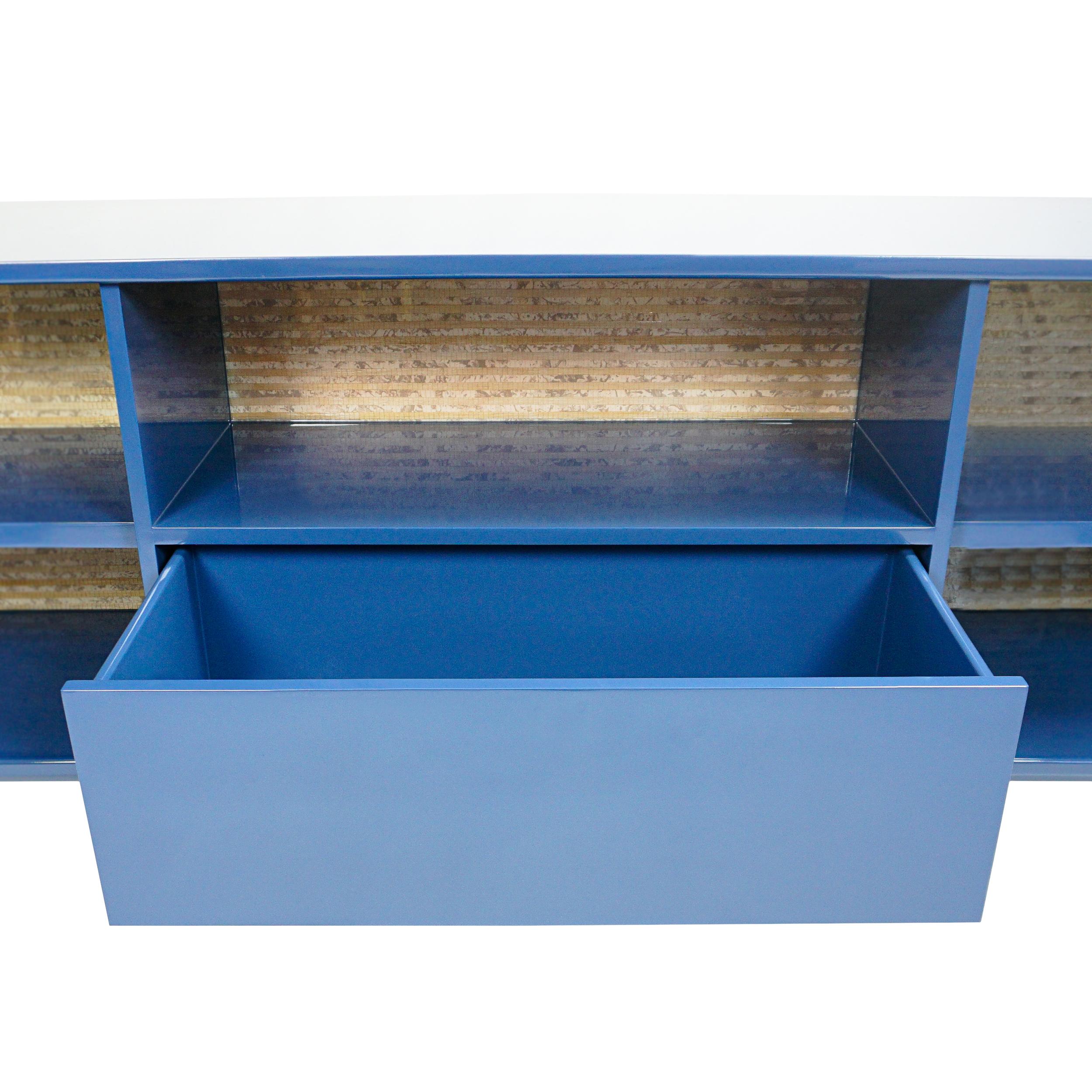 Buffet / Console en Laque Bleue Française, Personnalisable en vente 7