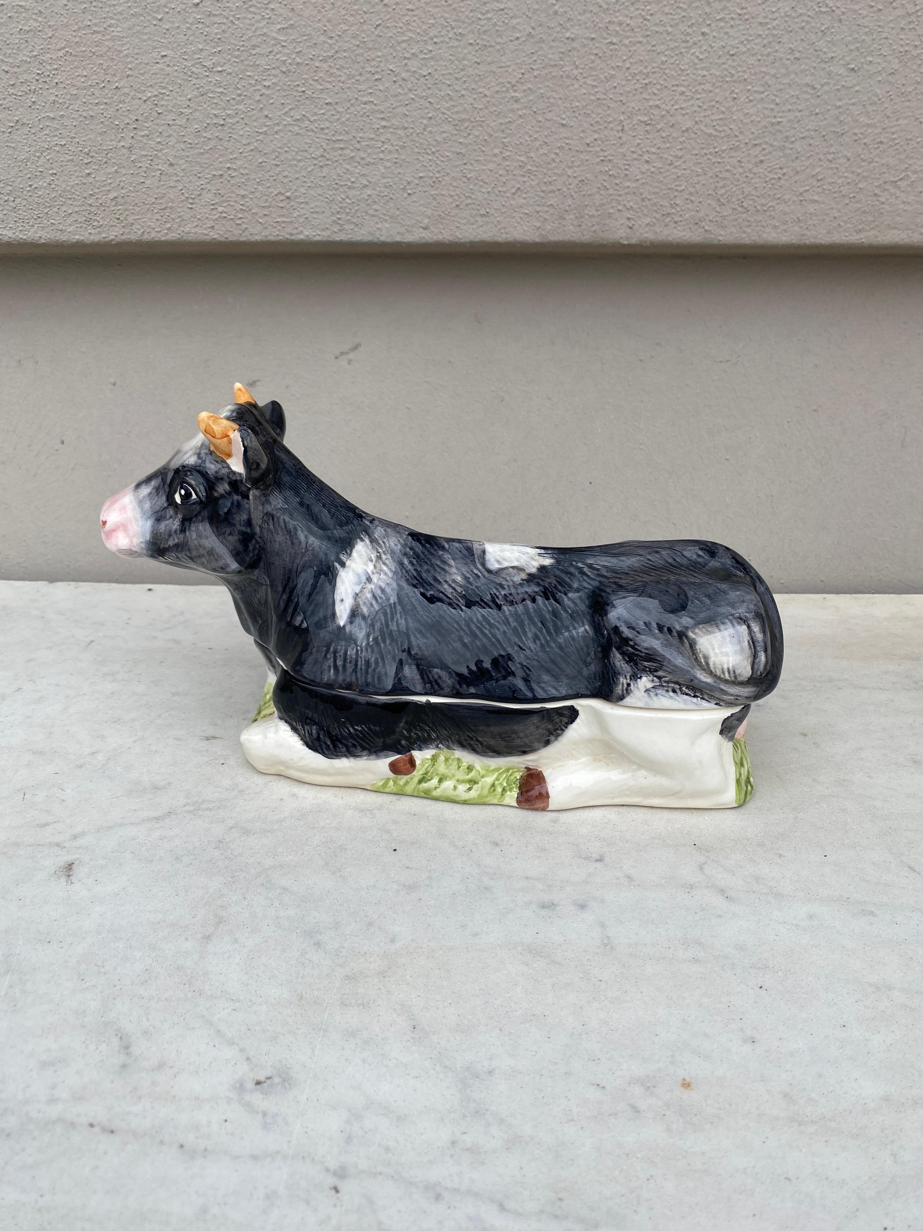 Céramique Soupière à pigeon en majolique bleue, vers 1950