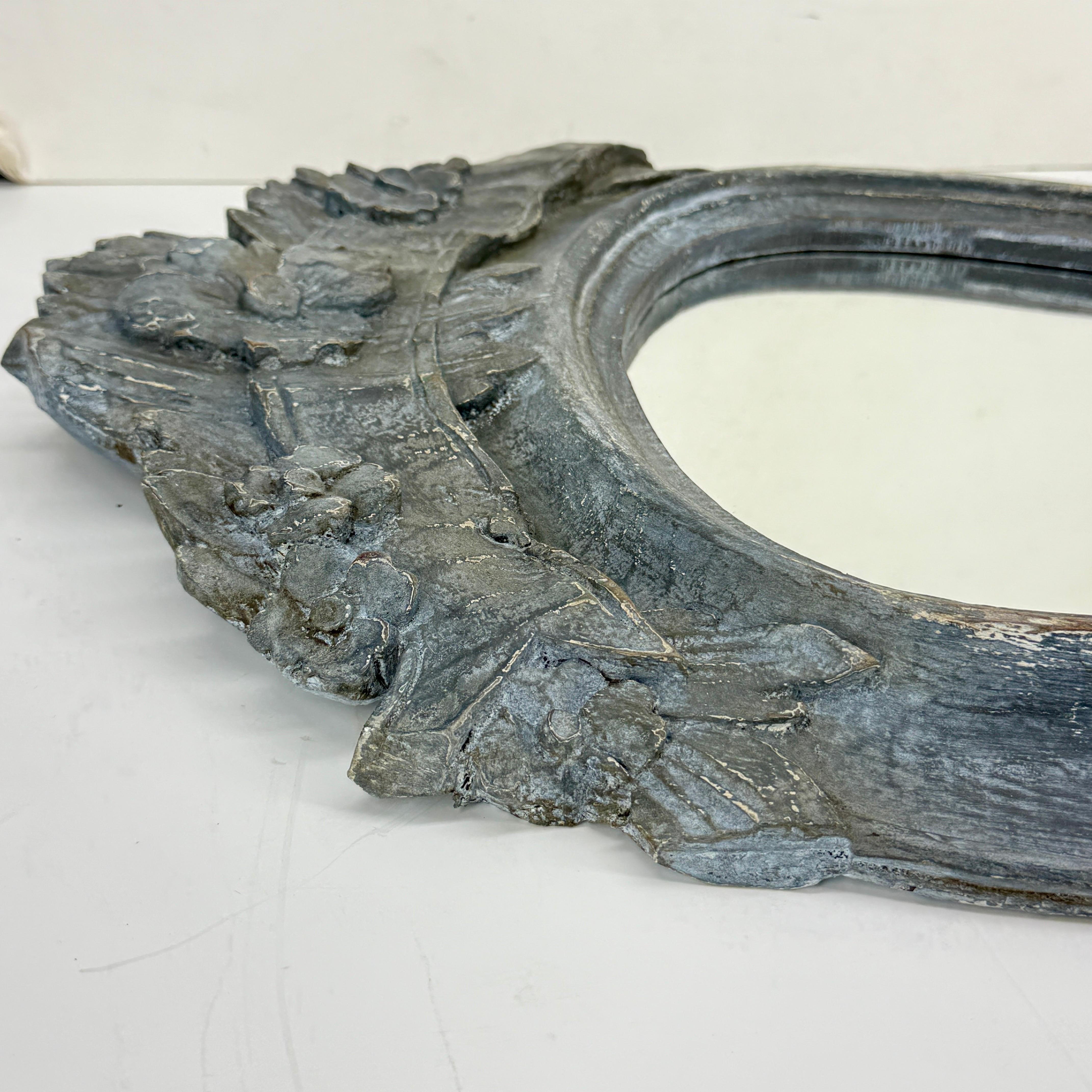 Specchio da parete in legno French Rococo dipinto di blu in vendita 3