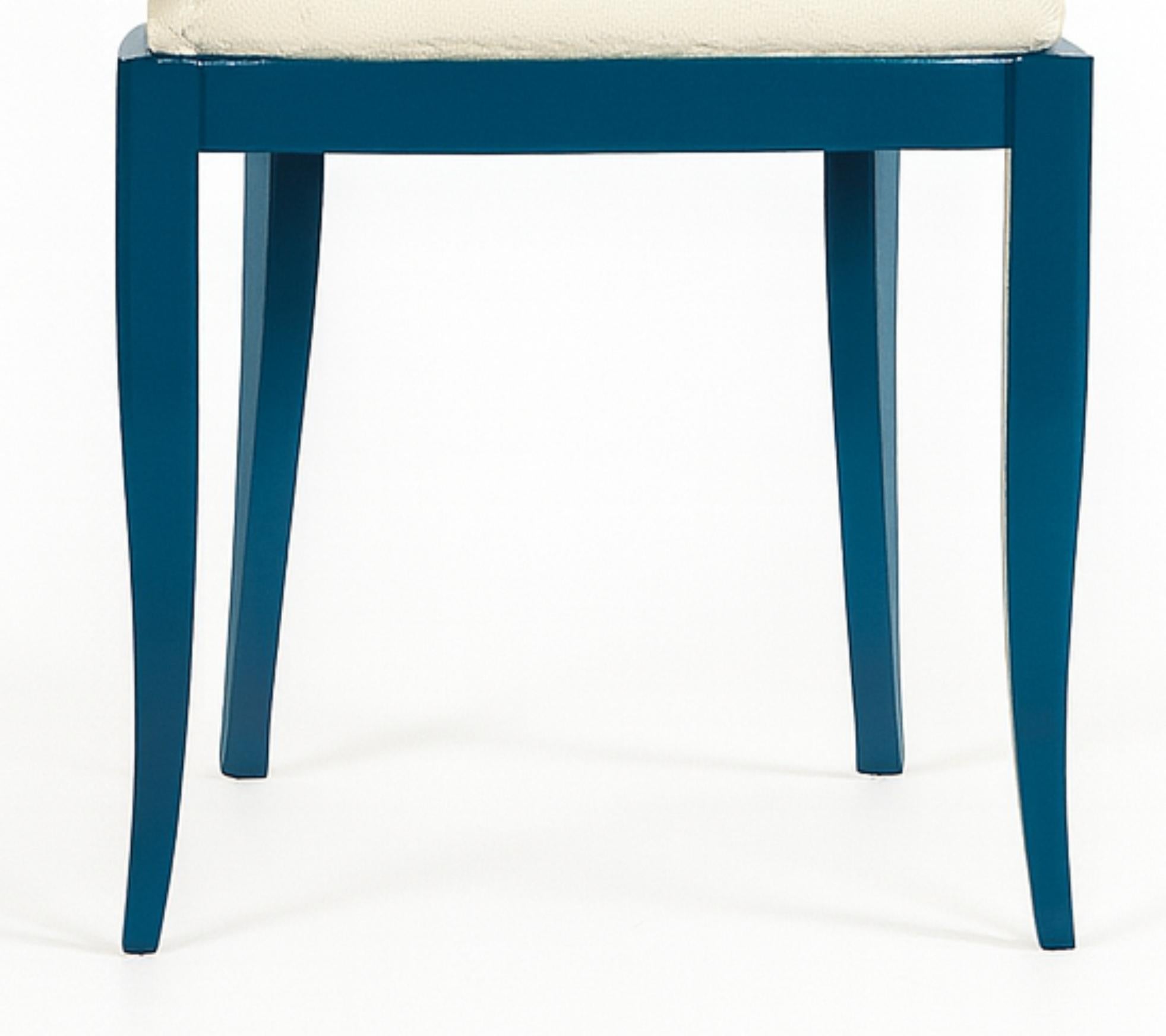 Sedia da pranzo Art Deco francese con pavone blu, 20° secolo In condizioni buone in vendita a Lisbon, PT