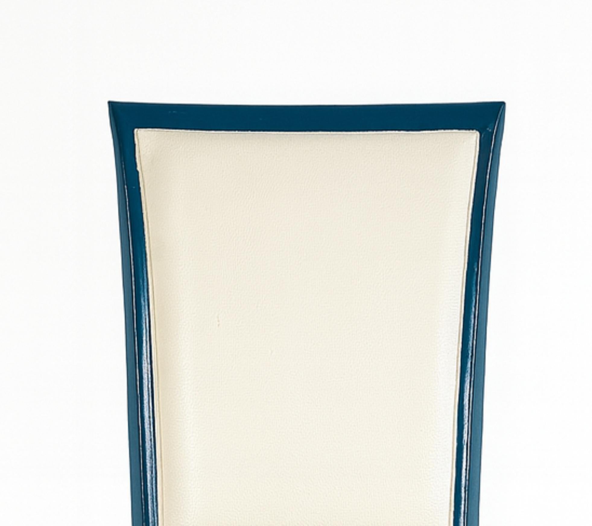 XX secolo Sedia da pranzo Art Deco francese con pavone blu, 20° secolo in vendita