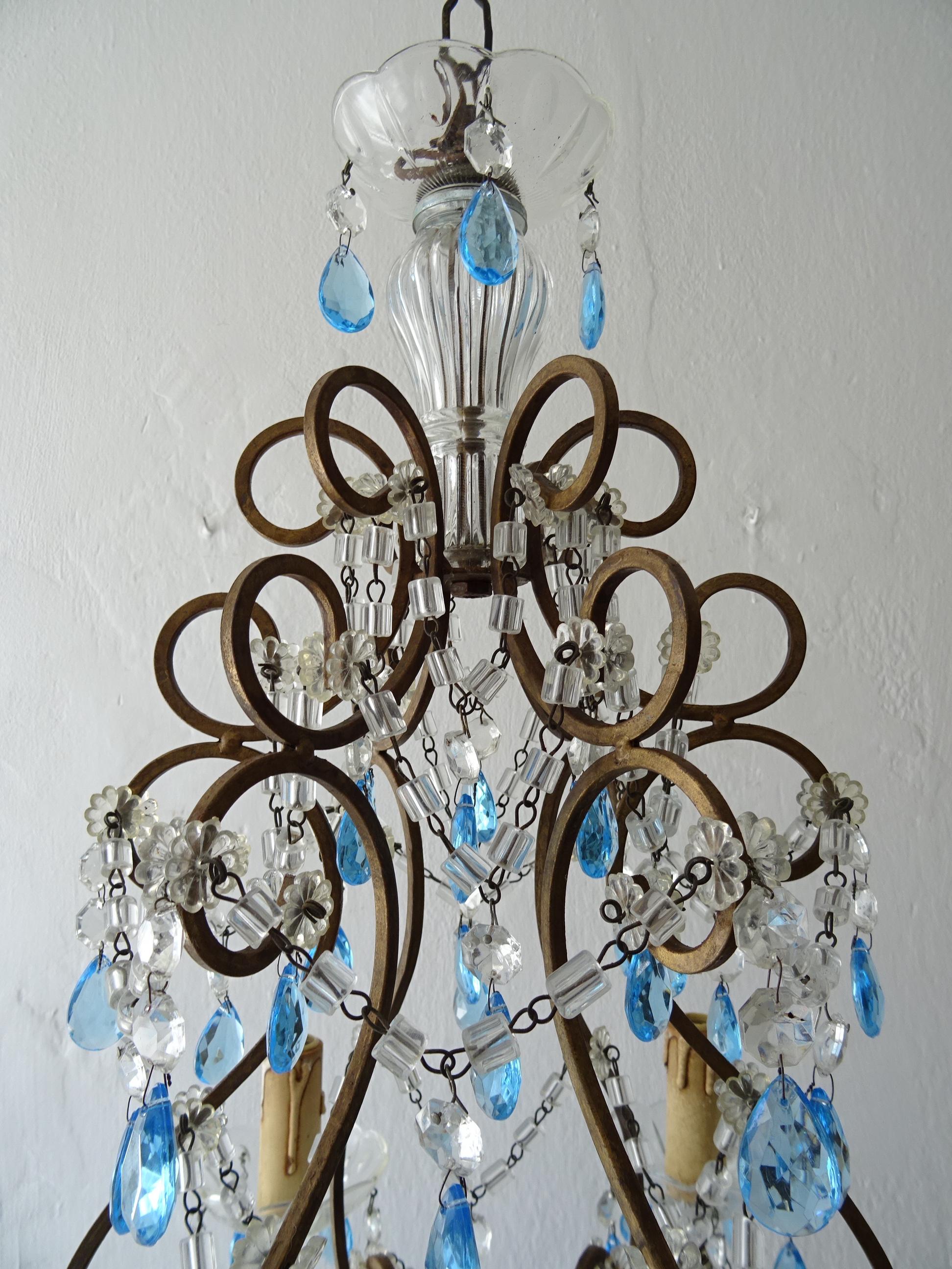 French Blue Prisms Loaded Macaroni Beads Chandelier, 1920s  In Good Condition For Sale In Firenze, Toscana