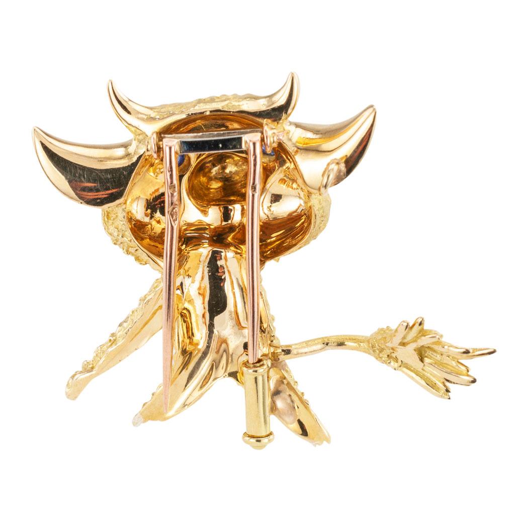 Round Cut French Blue Sapphire Yellow Gold Whimsical Bull Brooch Clip