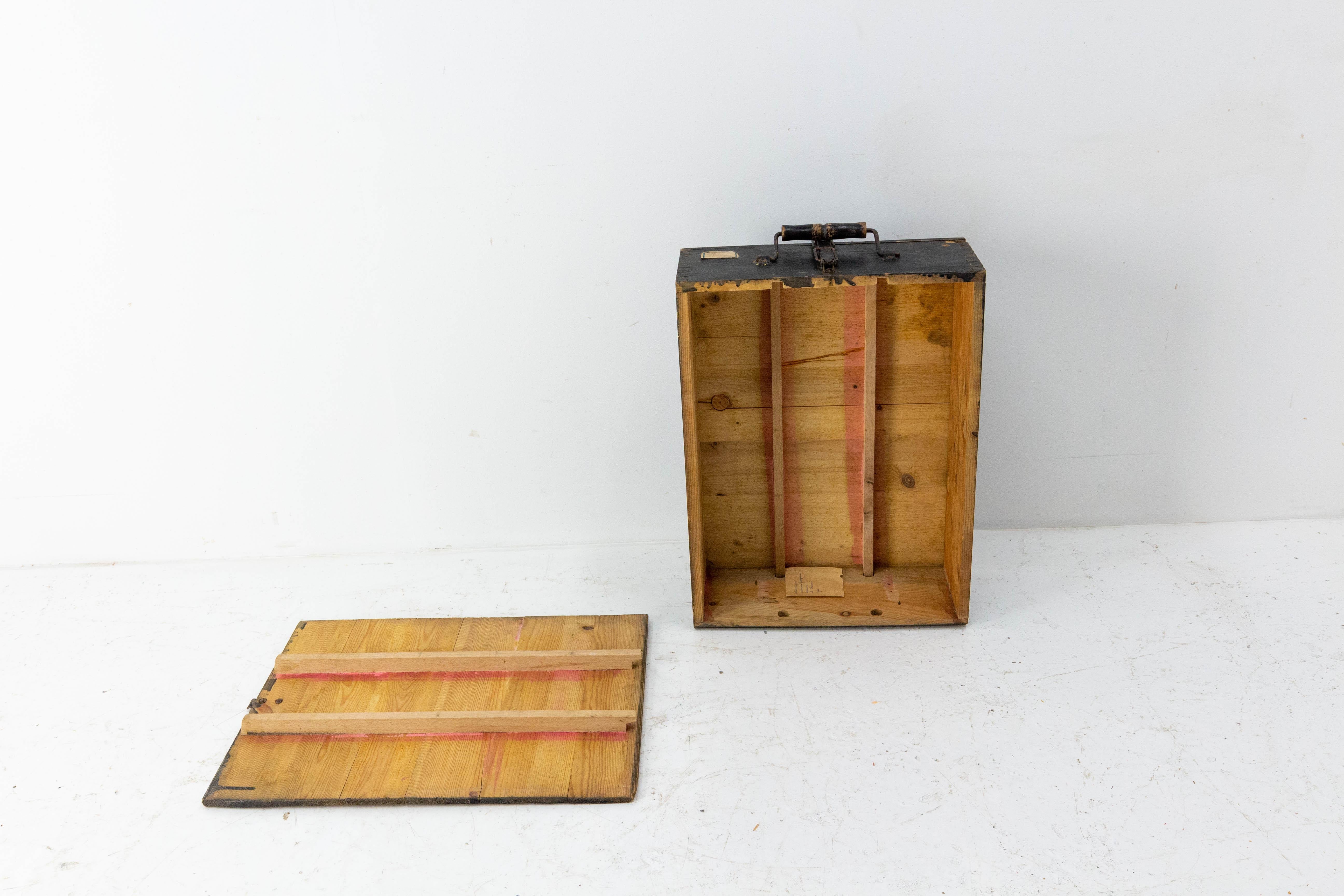 French Boarding Student Suit Case Napoleon III Style Pine, circa 1900 For Sale 3