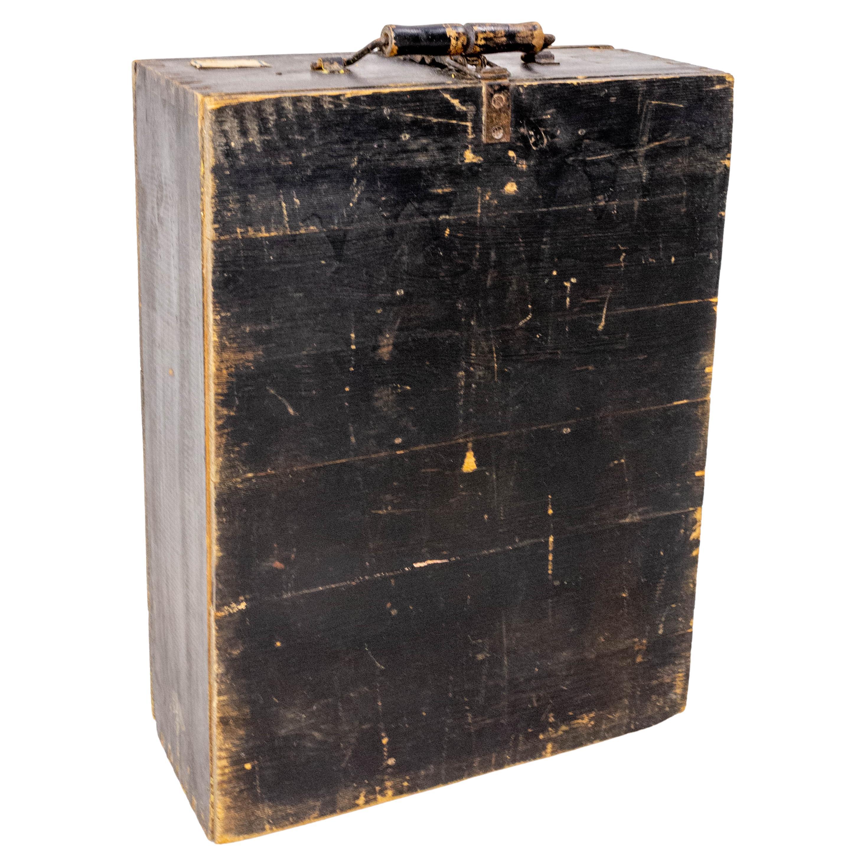 French Boarding Student Suit Case Napoleon III Style Pine, circa 1900 For Sale
