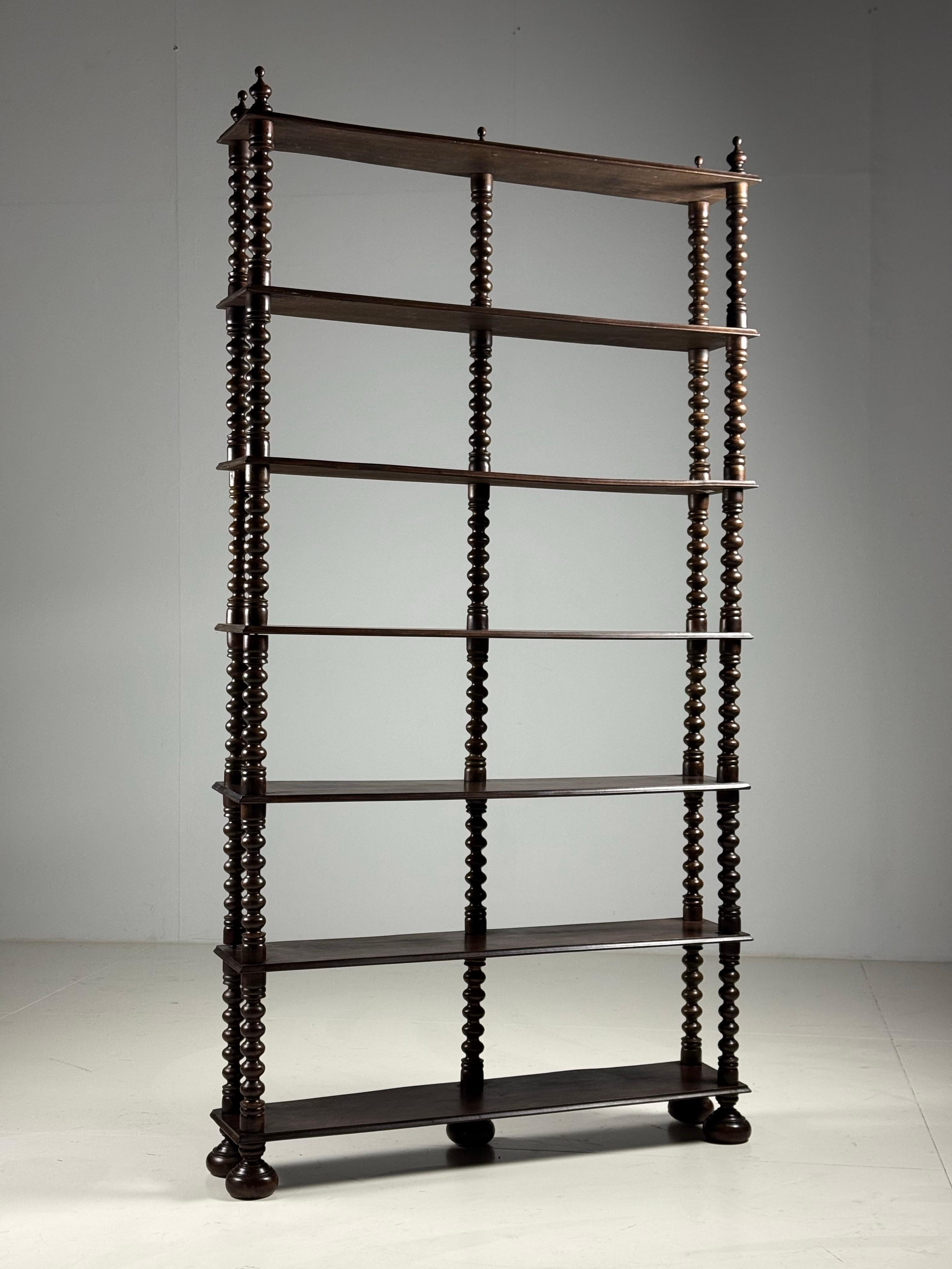 Libreria francese Bobbin dell'inizio del XX secolo in vendita 9