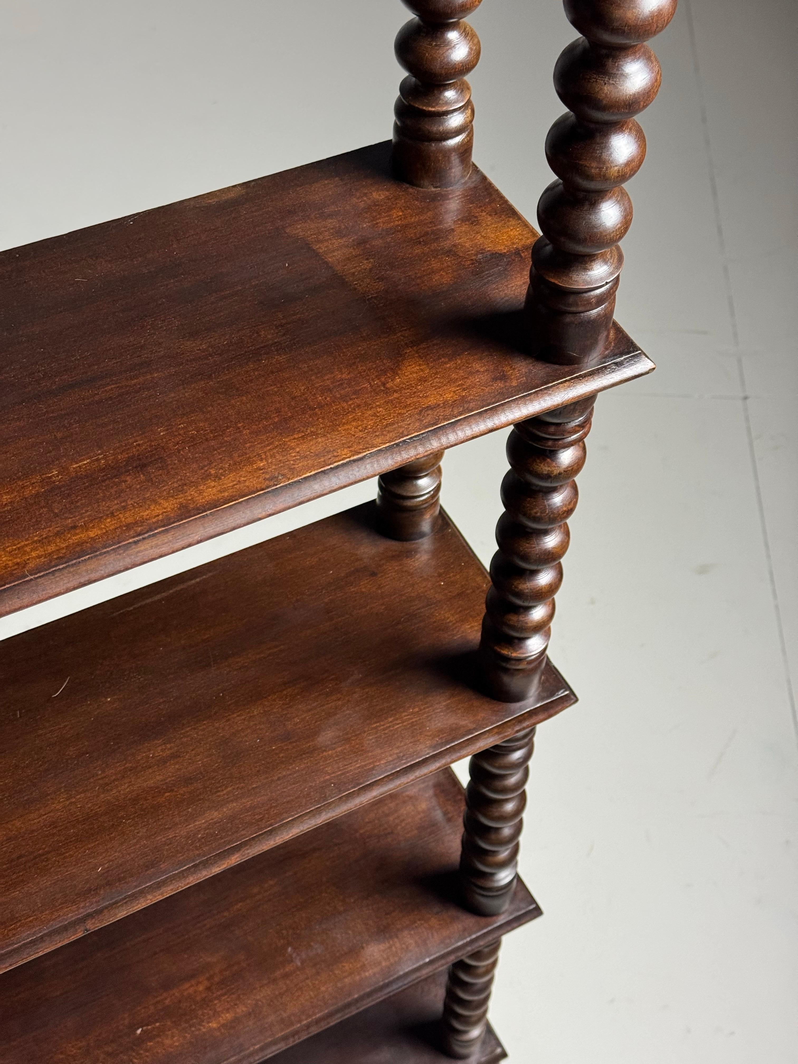 Libreria francese Bobbin dell'inizio del XX secolo in vendita 10