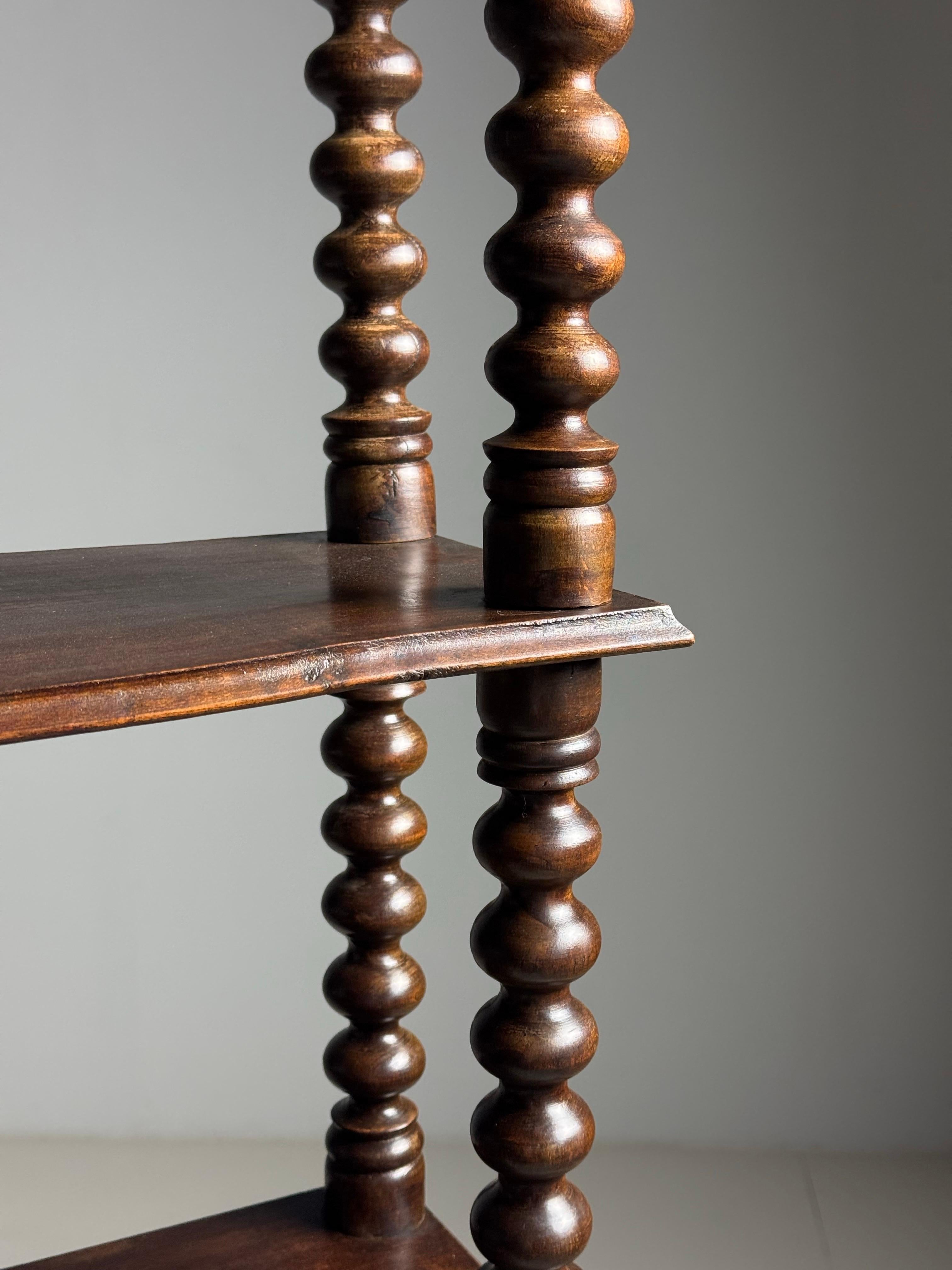 Libreria francese Bobbin dell'inizio del XX secolo in vendita 1