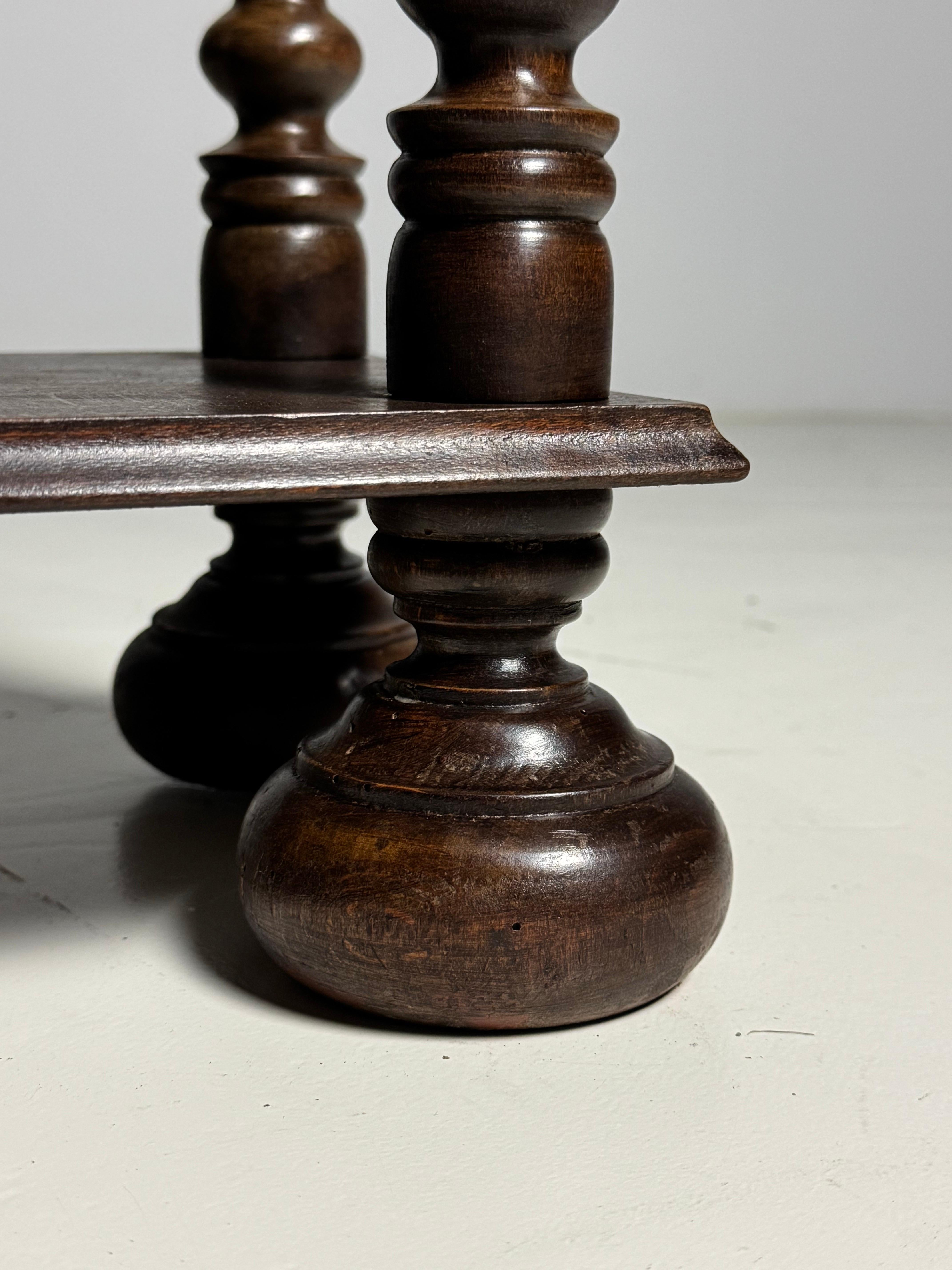 Libreria francese Bobbin dell'inizio del XX secolo in vendita 5