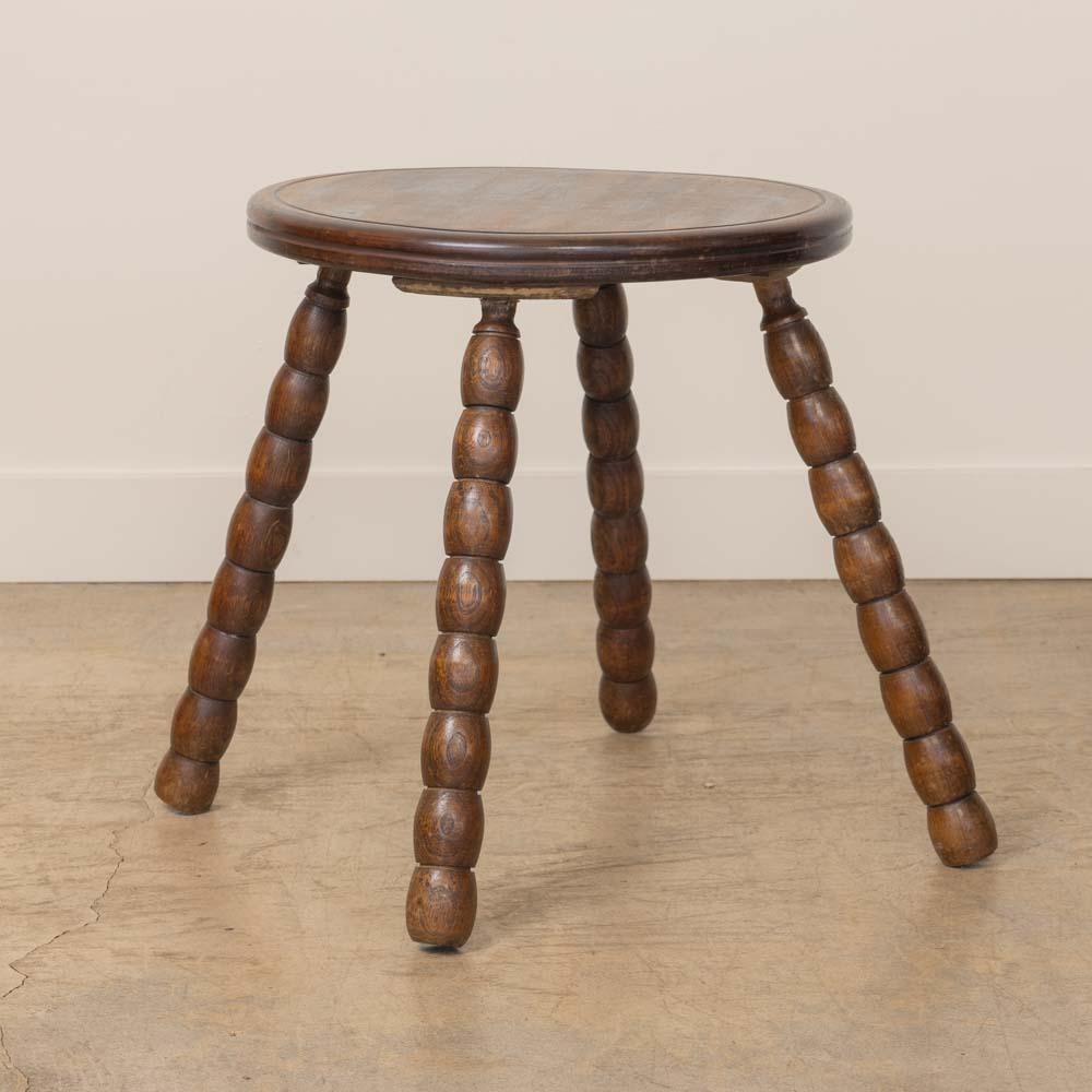 Französischer Beistelltisch aus Bobbin-Holz (20. Jahrhundert) im Angebot